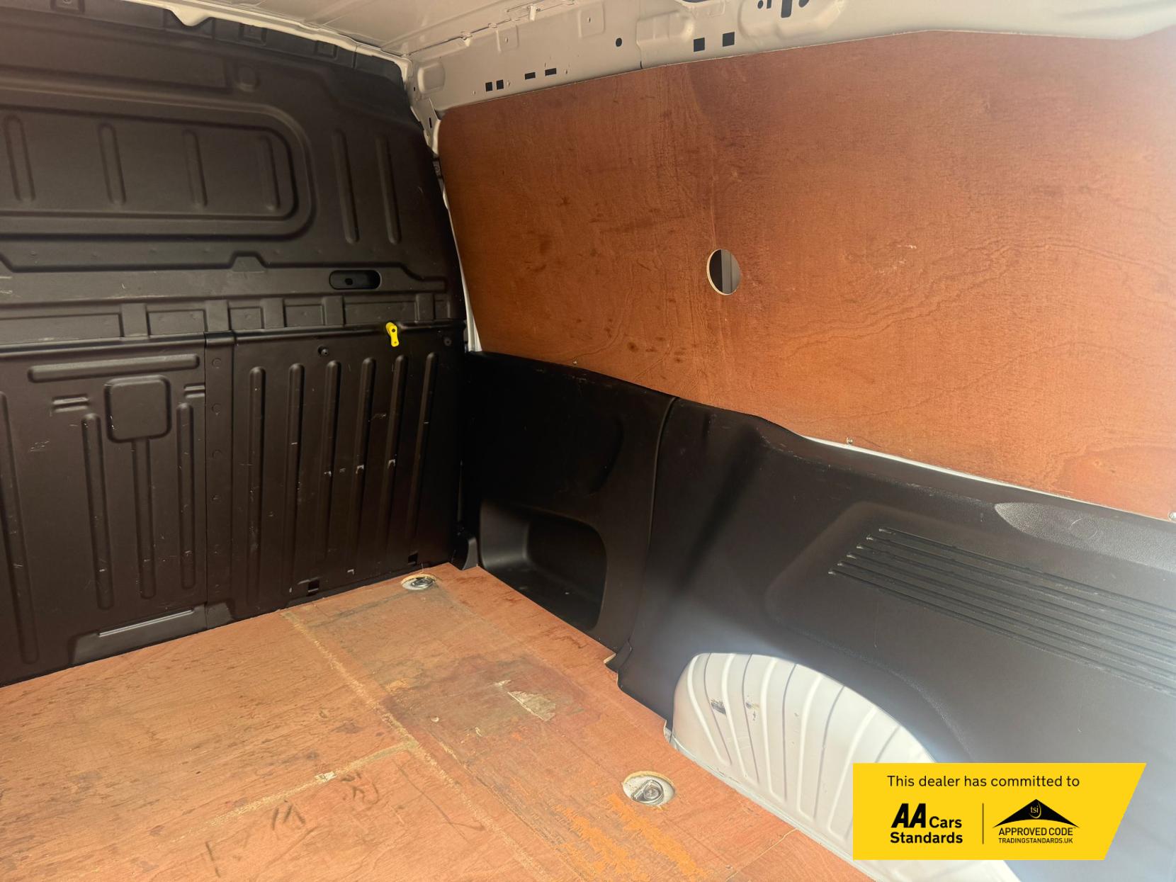 Vauxhall Combo 1.5 Turbo D 2300 Sportive Panel Van 5dr Diesel Manual L1 H1 Euro 6 (100 ps)