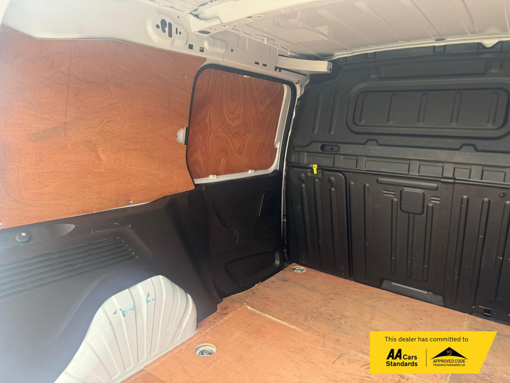 Vauxhall Combo 1.5 Turbo D 2300 Sportive Panel Van 5dr Diesel Manual L1 H1 Euro 6 (100 ps)