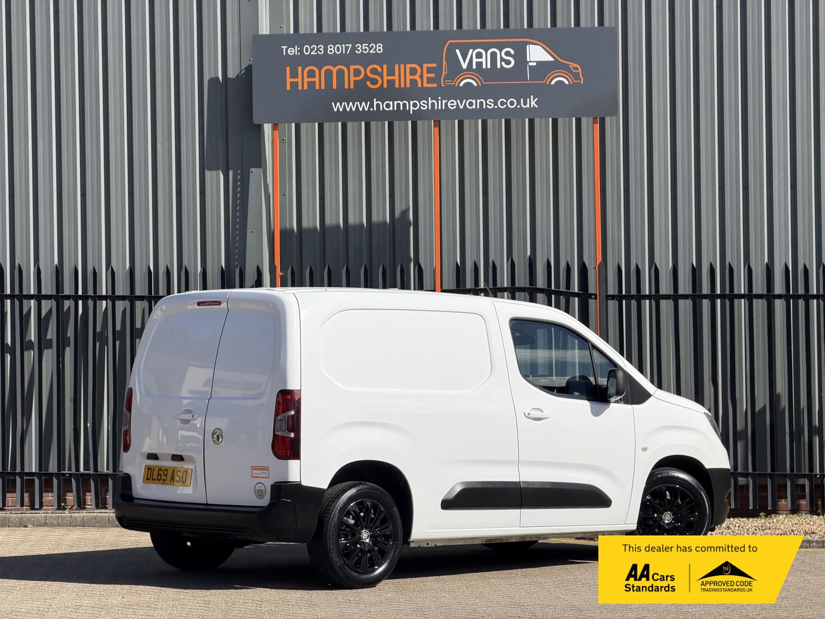 Vauxhall Combo 1.5 Turbo D 2000 Edition Panel Van 4dr Diesel Auto L1 H1 Euro 6 (s/s) (130 ps)