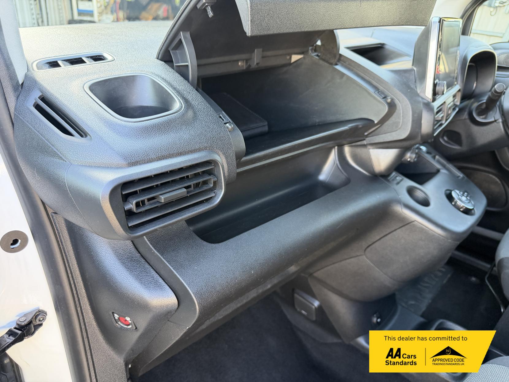 Vauxhall Combo 1.5 Turbo D 2000 Edition Panel Van 4dr Diesel Auto L1 H1 Euro 6 (s/s) (130 ps)