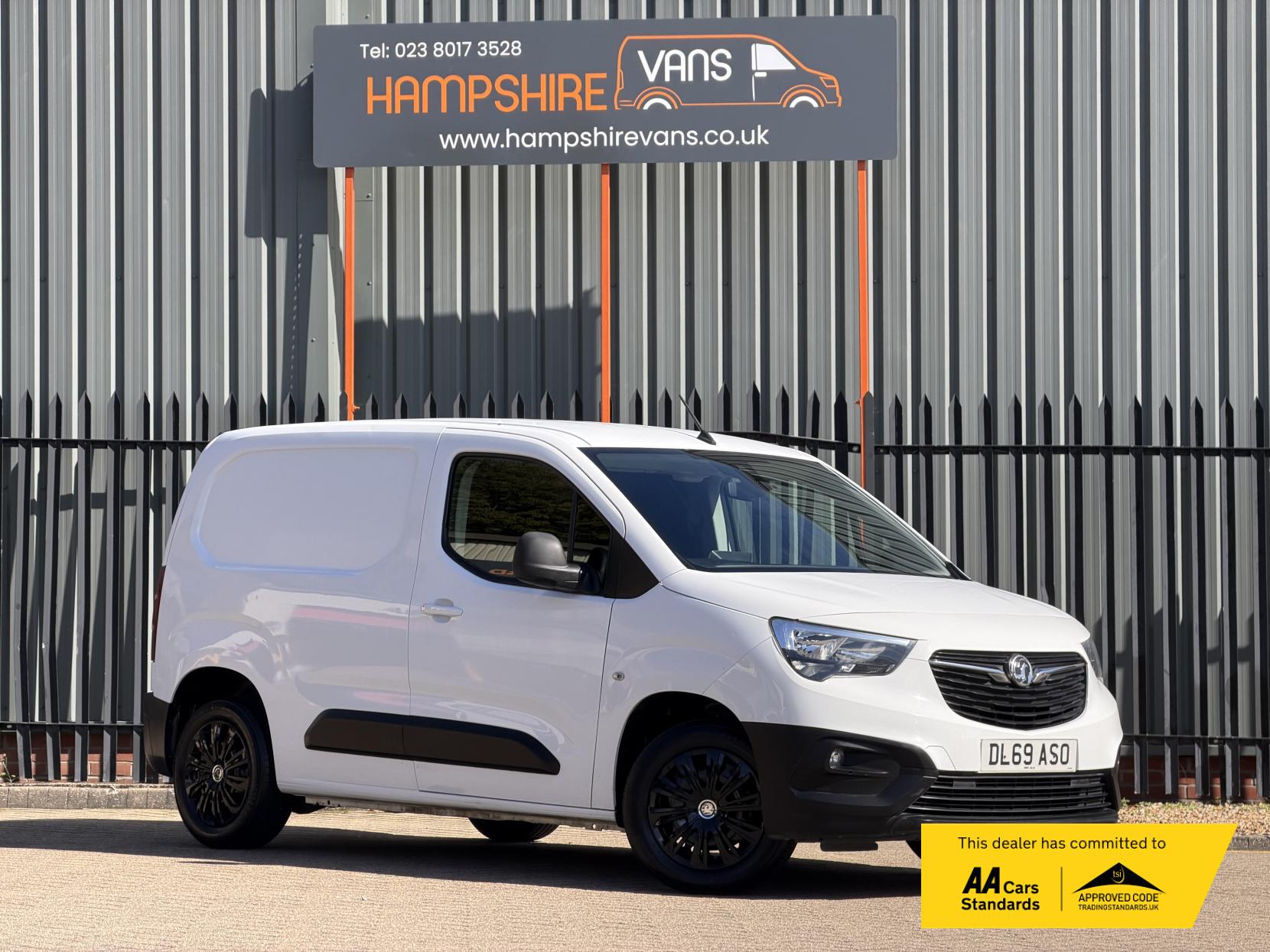 Vauxhall Combo 1.5 Turbo D 2000 Edition Panel Van 4dr Diesel Auto L1 H1 Euro 6 (s/s) (130 ps)