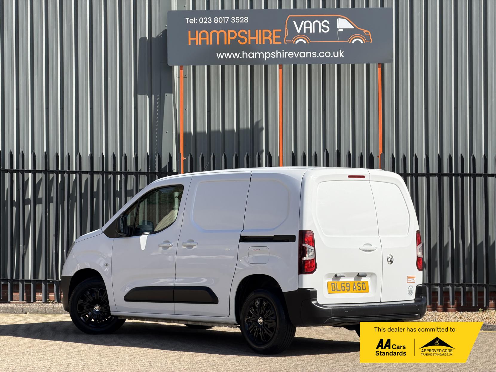 Vauxhall Combo 1.5 Turbo D 2000 Edition Panel Van 4dr Diesel Auto L1 H1 Euro 6 (s/s) (130 ps)