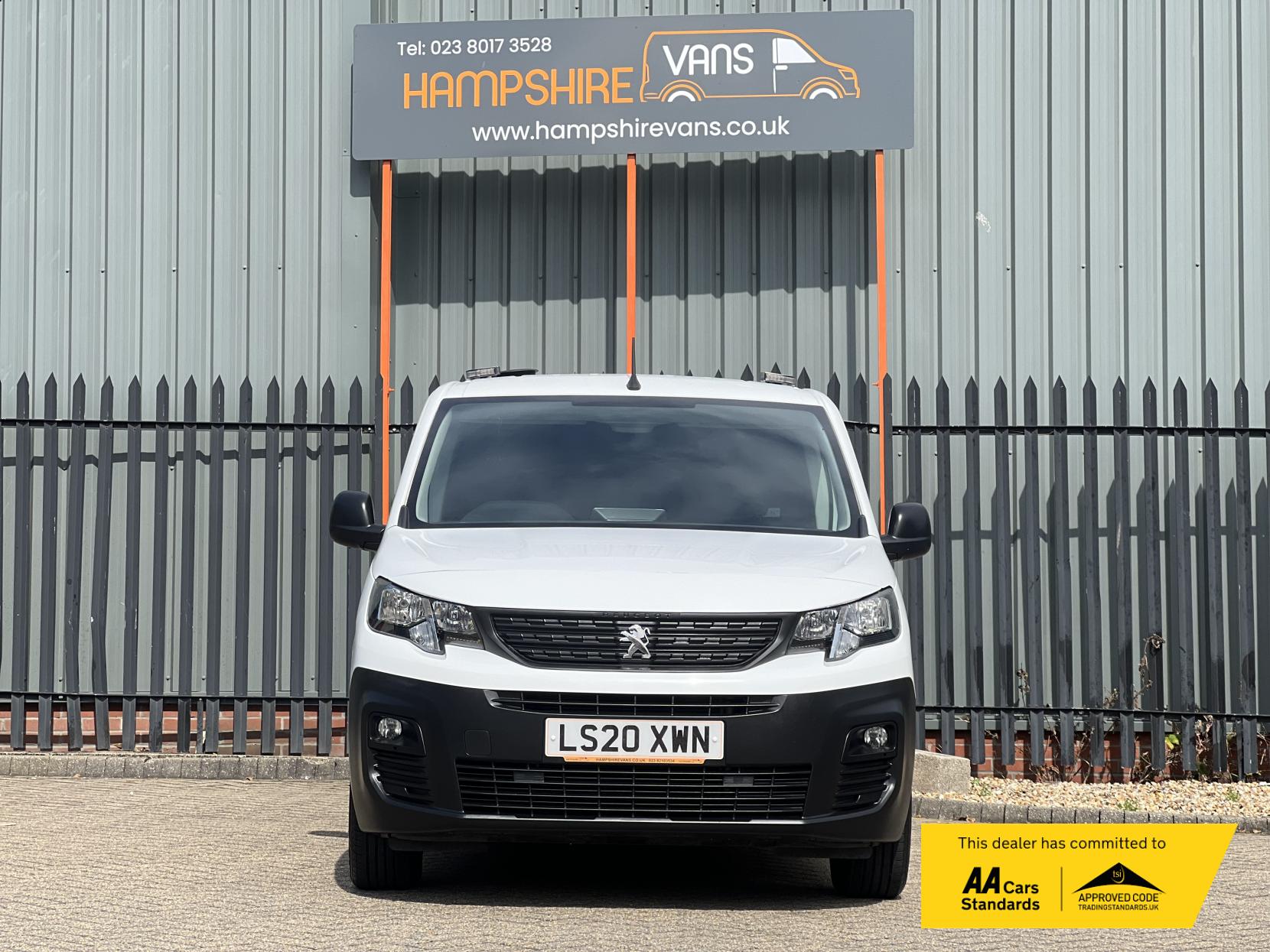 Peugeot Partner 1.2 950 PureTech Professional Long Panel Van 6dr Petrol Manual LWB Euro 6 (s/s) (110 ps)