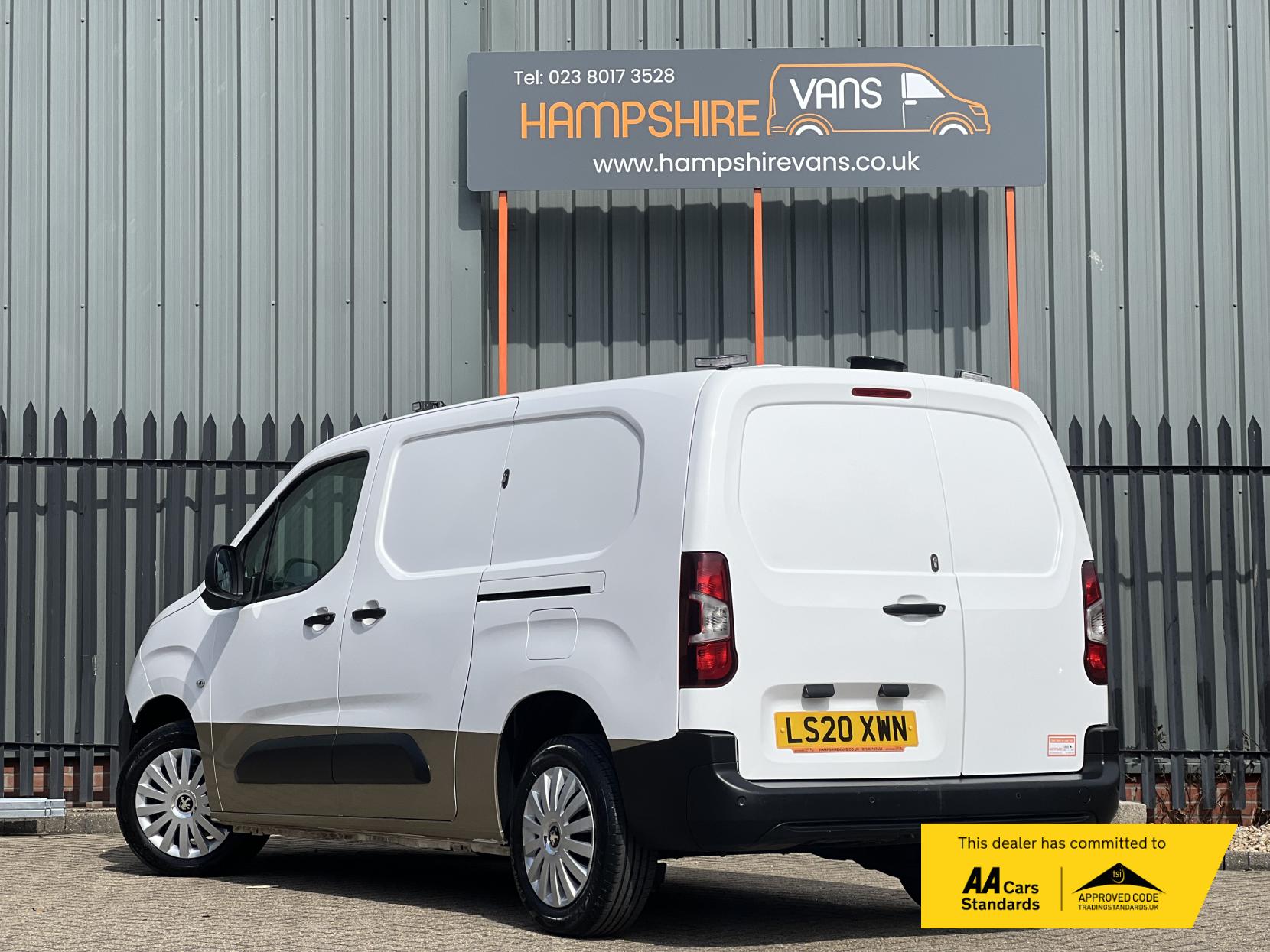 Peugeot Partner 1.2 950 PureTech Professional Long Panel Van 6dr Petrol Manual LWB Euro 6 (s/s) (110 ps)