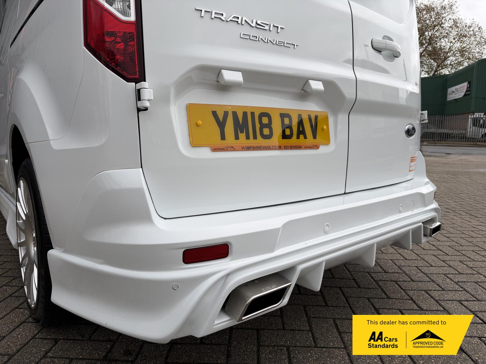 Ford Transit Connect 1.5 TDCi 240 Limited Panel Van 5dr Diesel Manual L2 H1 (119 g/km, 118 bhp)
