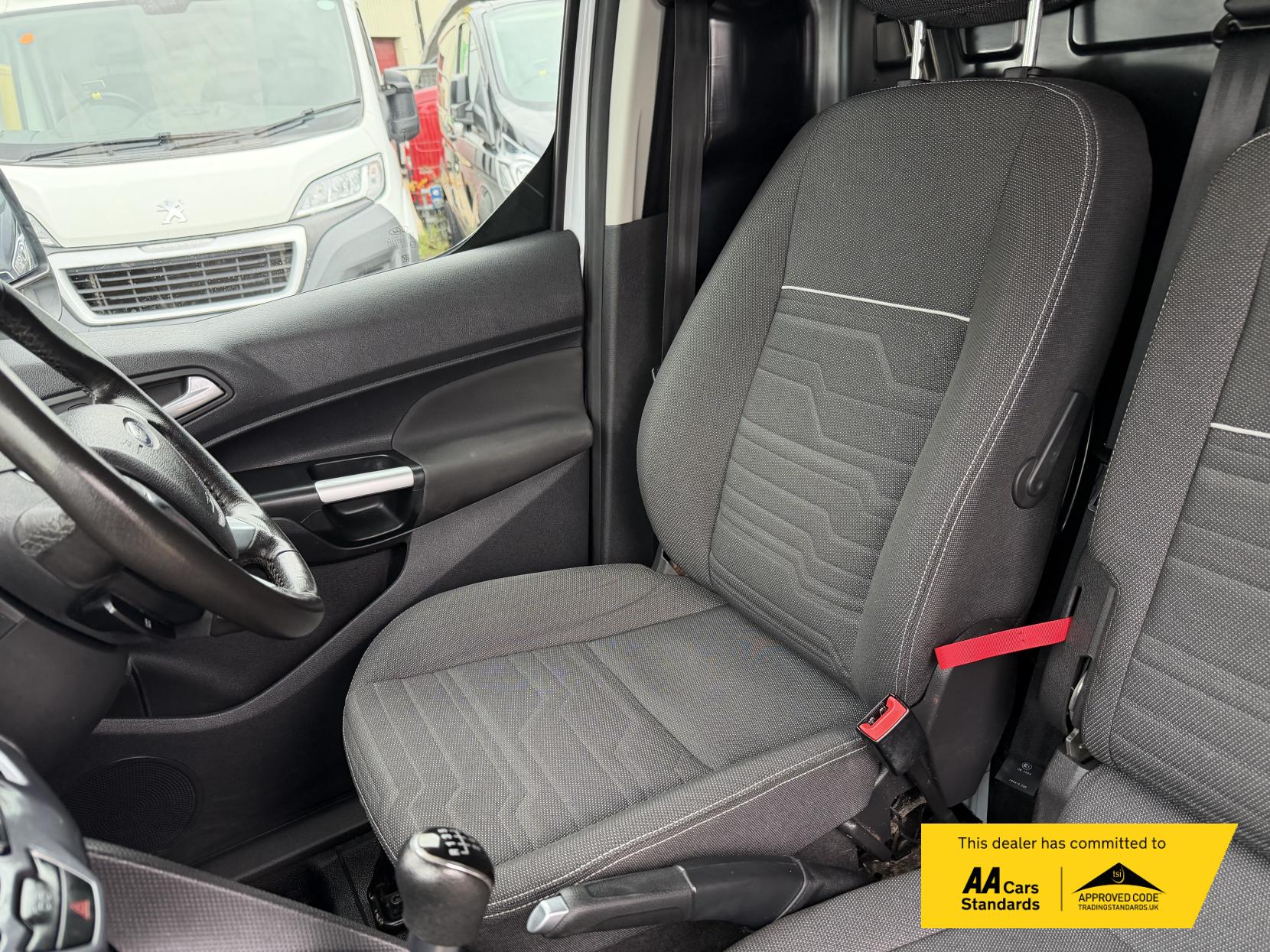 Ford Transit Connect 1.5 TDCi 240 Limited Panel Van 5dr Diesel Manual L2 H1 (119 g/km, 118 bhp)