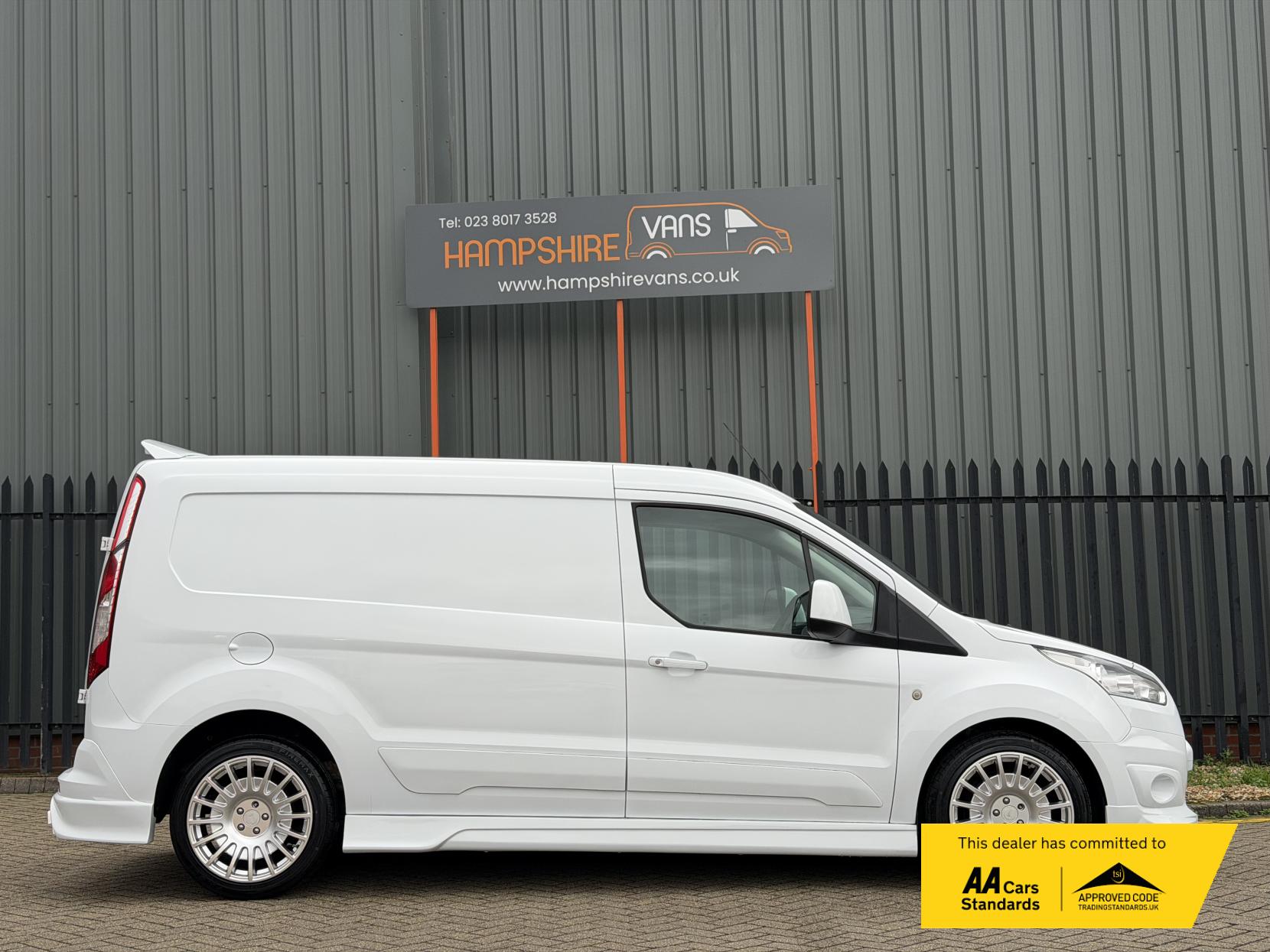 Ford Transit Connect 1.5 TDCi 240 Limited Panel Van 5dr Diesel Manual L2 H1 (119 g/km, 118 bhp)