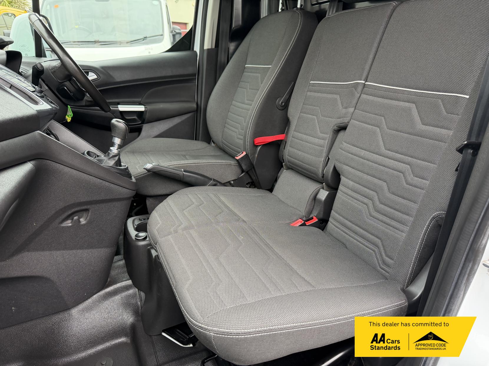 Ford Transit Connect 1.5 TDCi 240 Limited Panel Van 5dr Diesel Manual L2 H1 (119 g/km, 118 bhp)