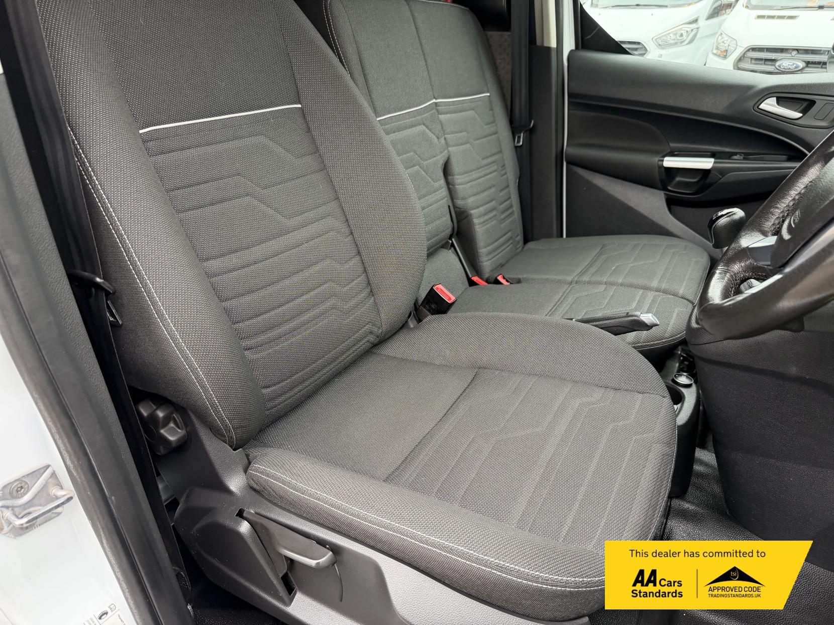 Ford Transit Connect 1.5 TDCi 240 Limited Panel Van 5dr Diesel Manual L2 H1 (119 g/km, 118 bhp)