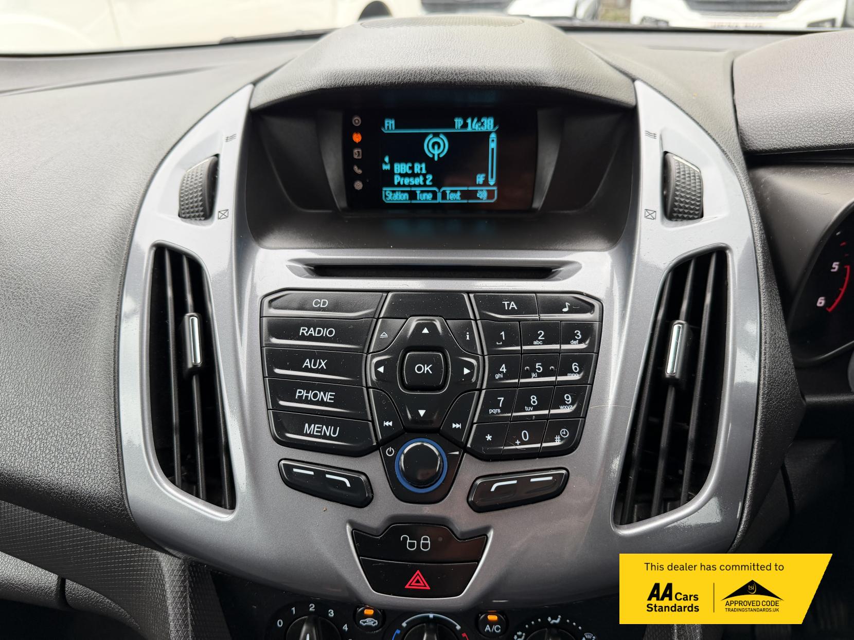 Ford Transit Connect 1.5 TDCi 240 Limited Panel Van 5dr Diesel Manual L2 H1 (119 g/km, 118 bhp)