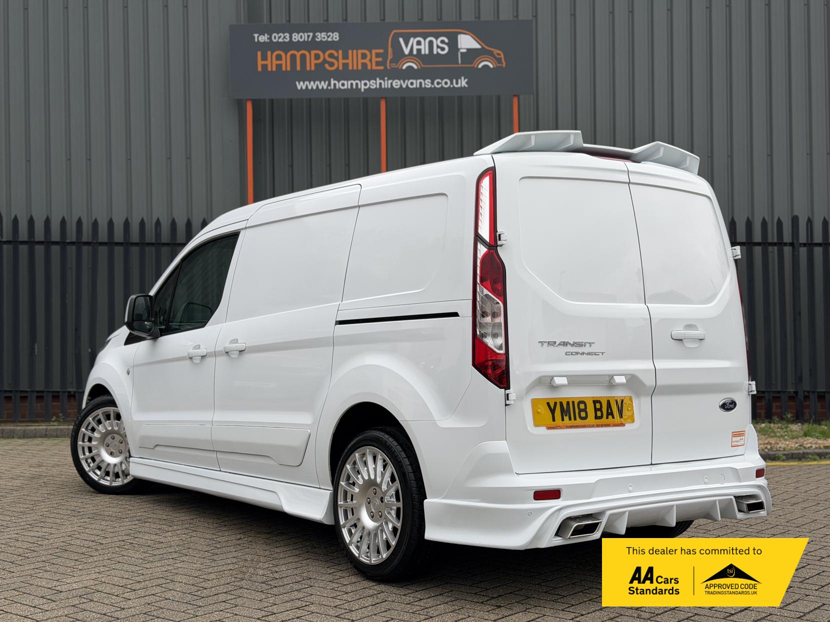Ford Transit Connect 1.5 TDCi 240 Limited Panel Van 5dr Diesel Manual L2 H1 (119 g/km, 118 bhp)