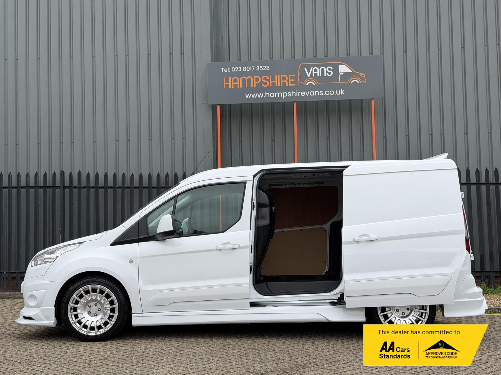 Ford Transit Connect 1.5 TDCi 240 Limited Panel Van 5dr Diesel Manual L2 H1 (119 g/km, 118 bhp)