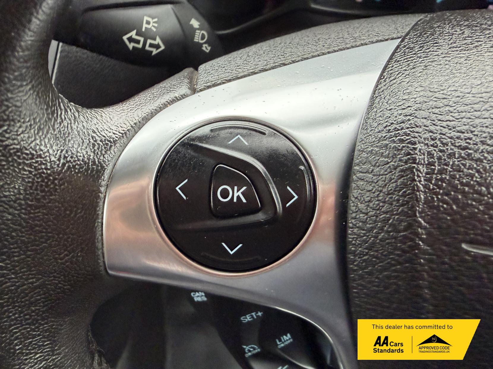 Ford Transit Connect 1.5 TDCi 240 Limited Panel Van 5dr Diesel Manual L2 H1 (119 g/km, 118 bhp)