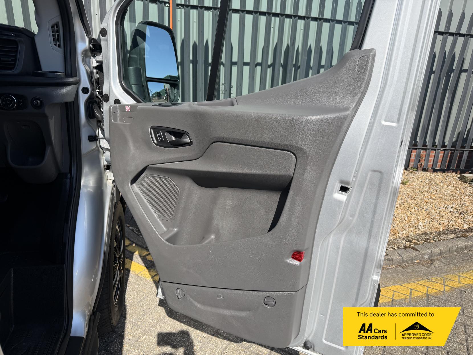 2022 Ford Transit 2.0 350 EcoBlue MHEV Trend Panel Van 5dr Diesel Manual RWD L4 H3 Euro 6 (s/s) (130 ps) - Thumbnail 47