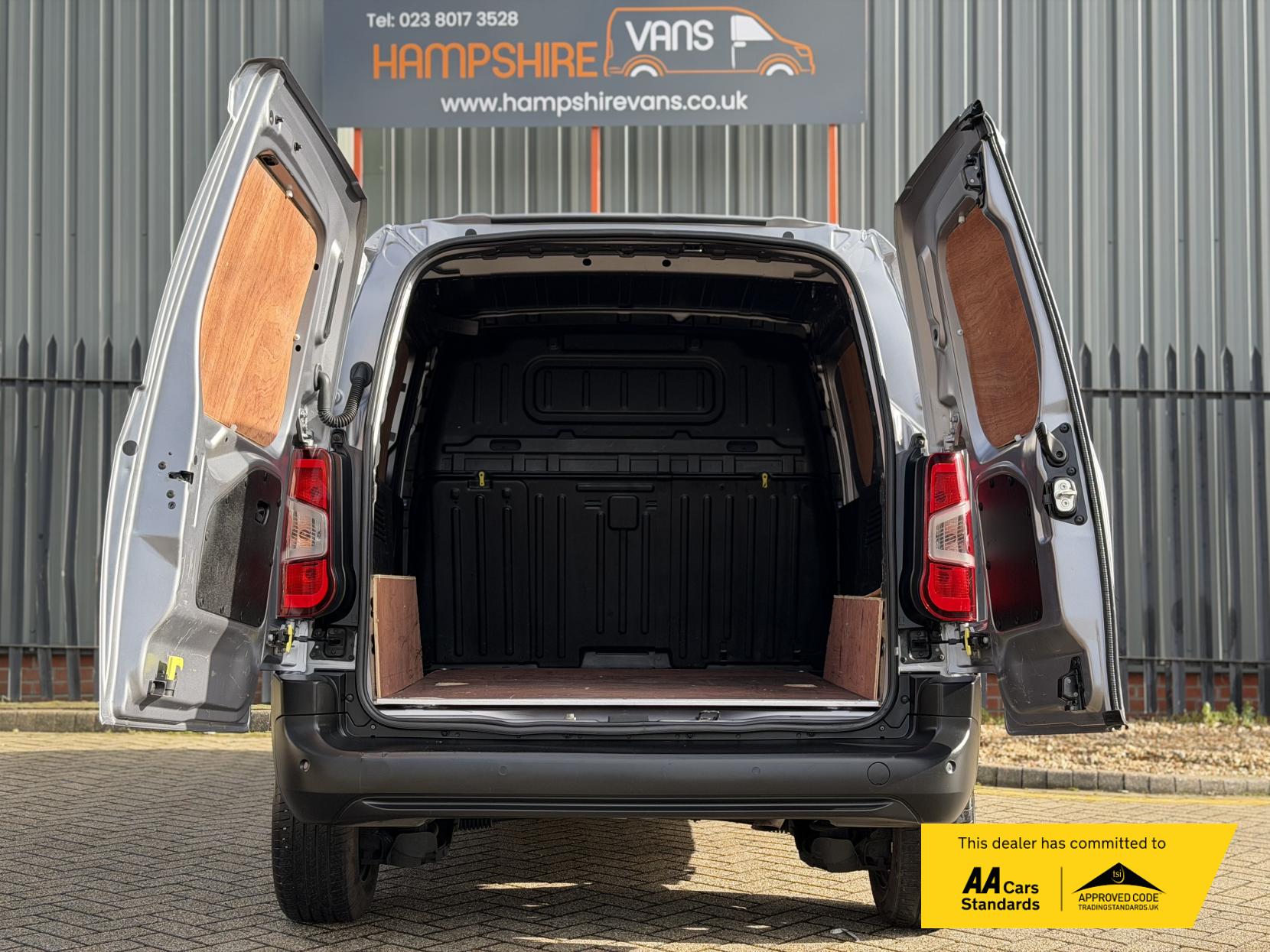 Citroen Berlingo 1.5 BlueHDi 1000 Enterprise M Pro Panel Van 5dr Diesel Manual SWB Euro 6 (s/s) (100 ps)