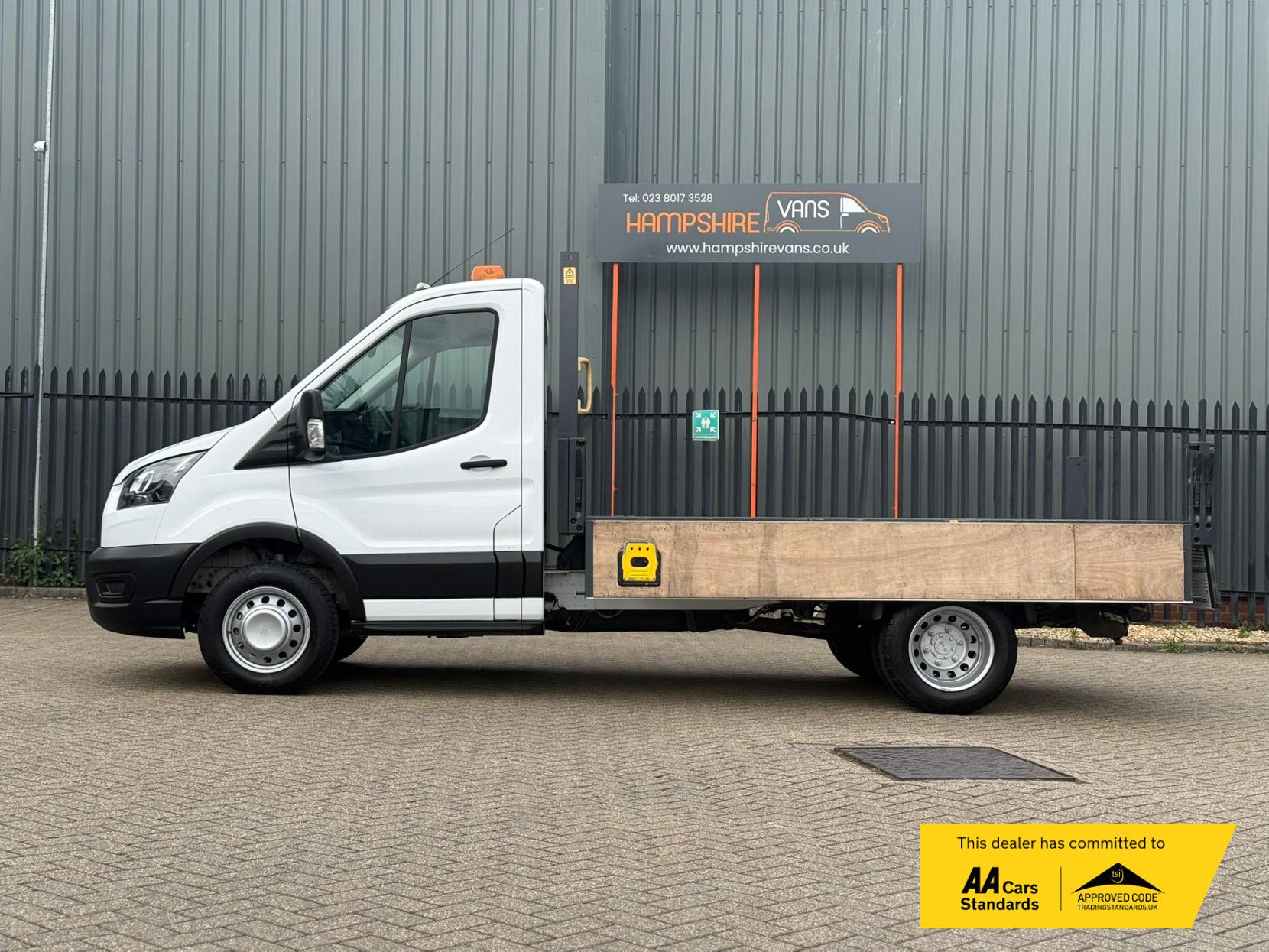 Ford Transit 2.0 350 EcoBlue 1-Way Tipper 2dr Diesel Manual RWD L2 Euro 6 (s/s) (Aluminium, 1-Stop, DRW) (130 ps)