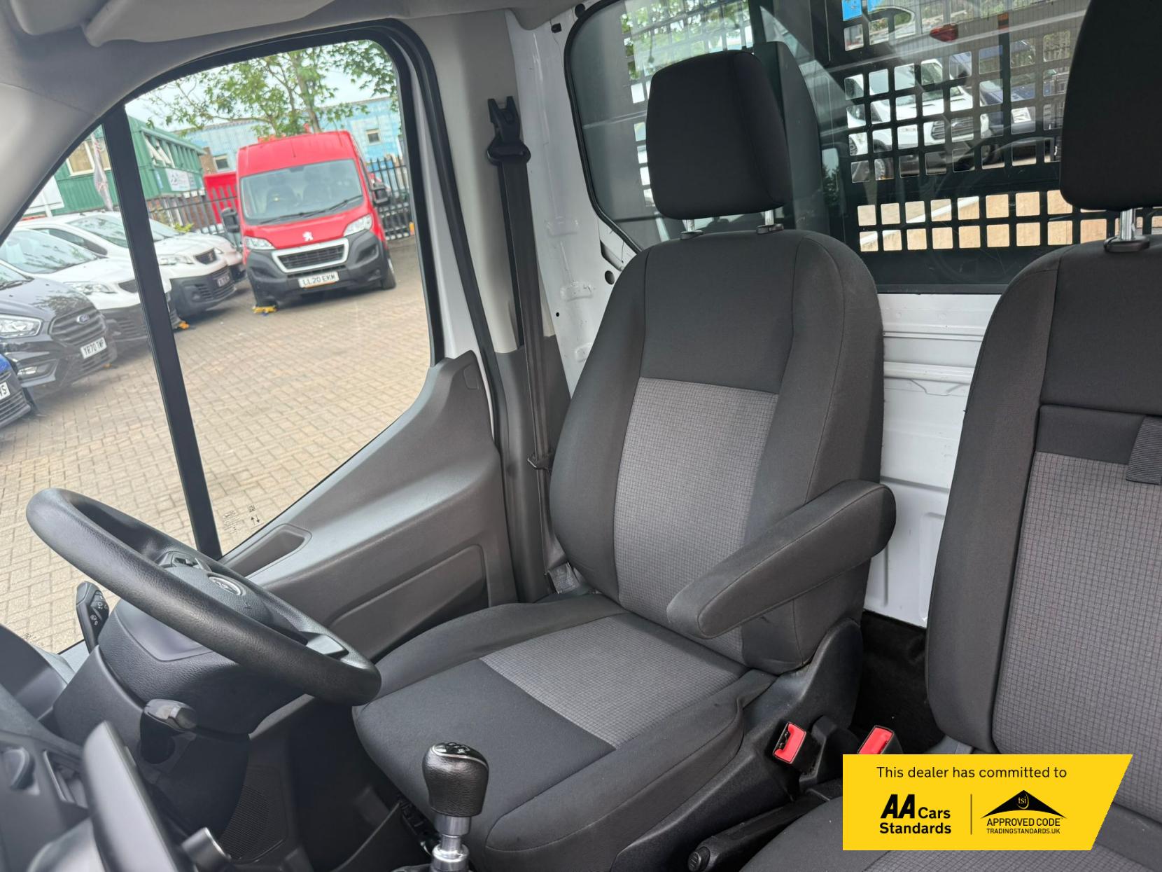Ford Transit 2.0 350 EcoBlue 1-Way Tipper 2dr Diesel Manual RWD L2 Euro 6 (s/s) (Aluminium, 1-Stop, DRW) (130 ps)