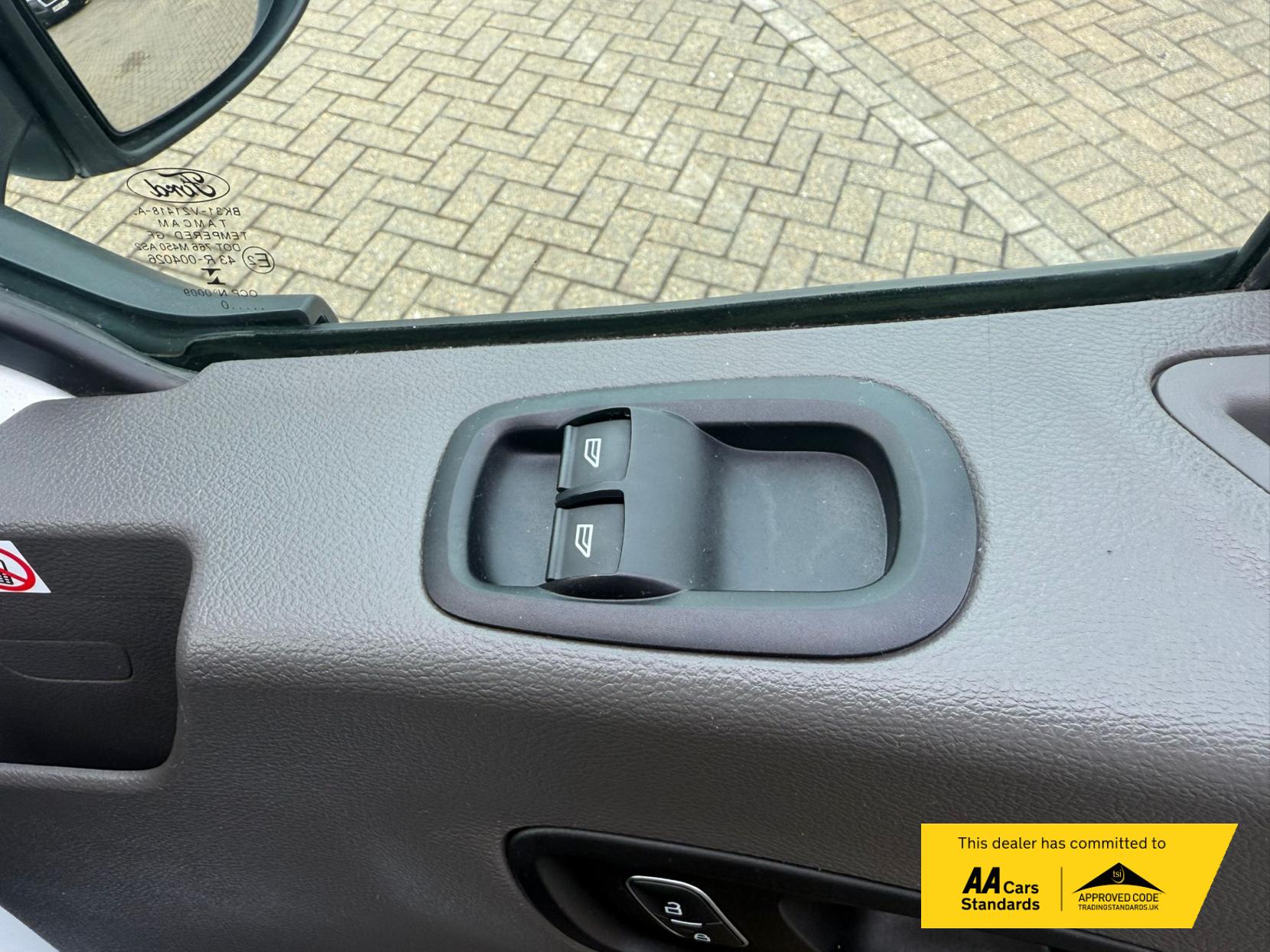 Ford Transit 2.0 350 EcoBlue 1-Way Tipper 2dr Diesel Manual RWD L2 Euro 6 (s/s) (Aluminium, 1-Stop, DRW) (130 ps)
