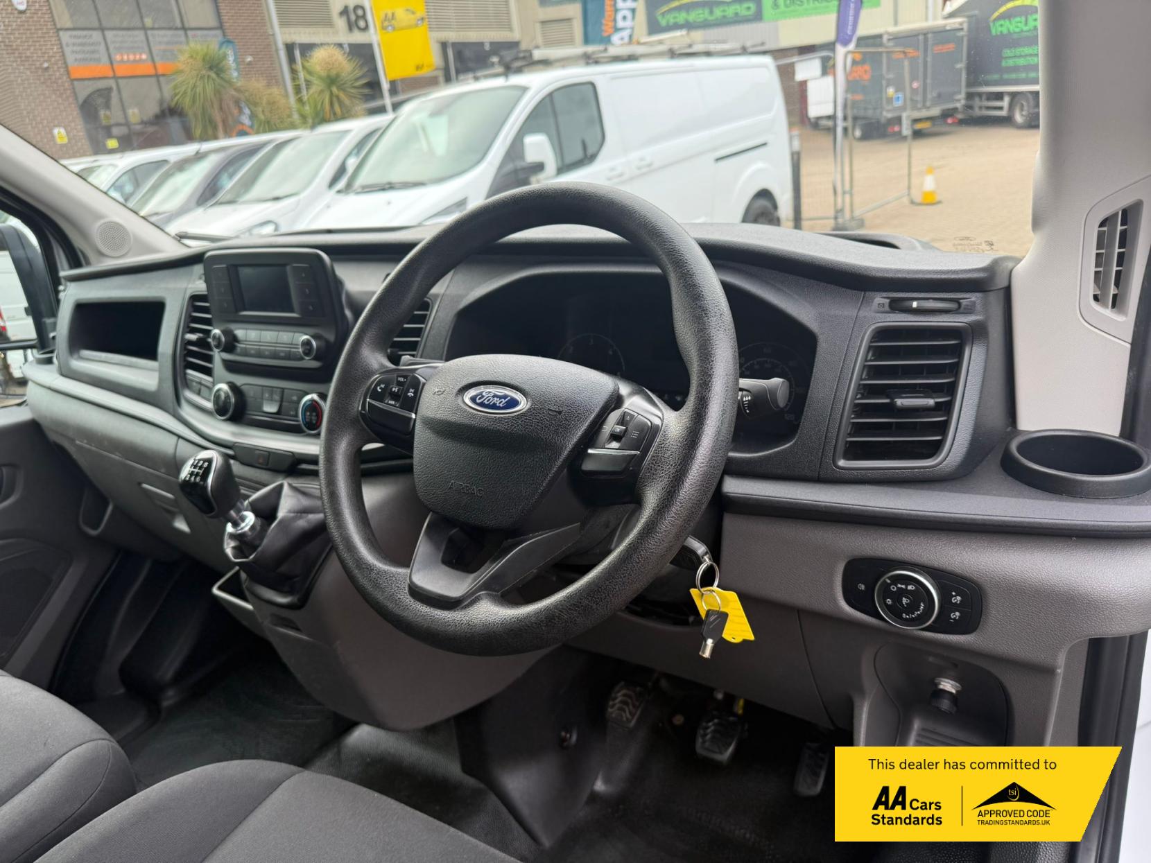 Ford Transit 2.0 350 EcoBlue 1-Way Tipper 2dr Diesel Manual RWD L2 Euro 6 (s/s) (Aluminium, 1-Stop, DRW) (130 ps)