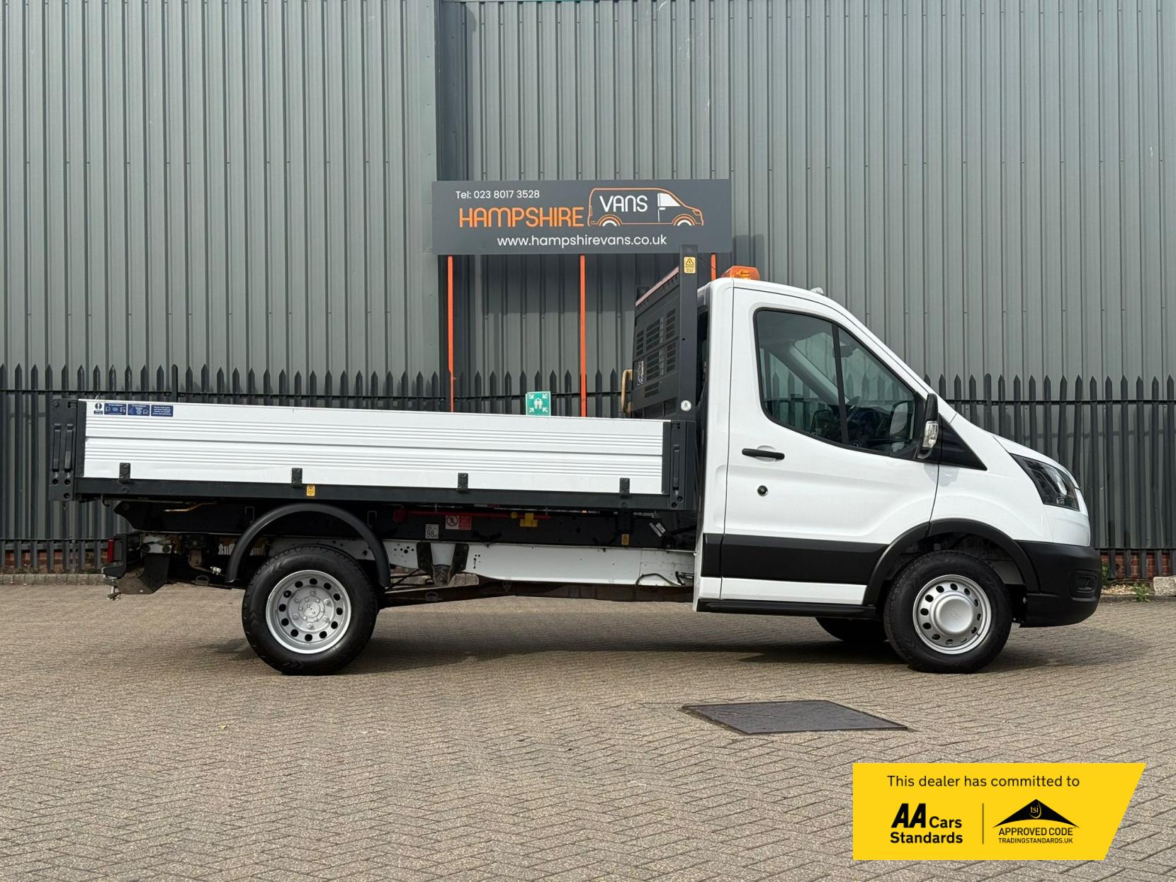 Ford Transit 2.0 350 EcoBlue 1-Way Tipper 2dr Diesel Manual RWD L2 Euro 6 (s/s) (Aluminium, 1-Stop, DRW) (130 ps)
