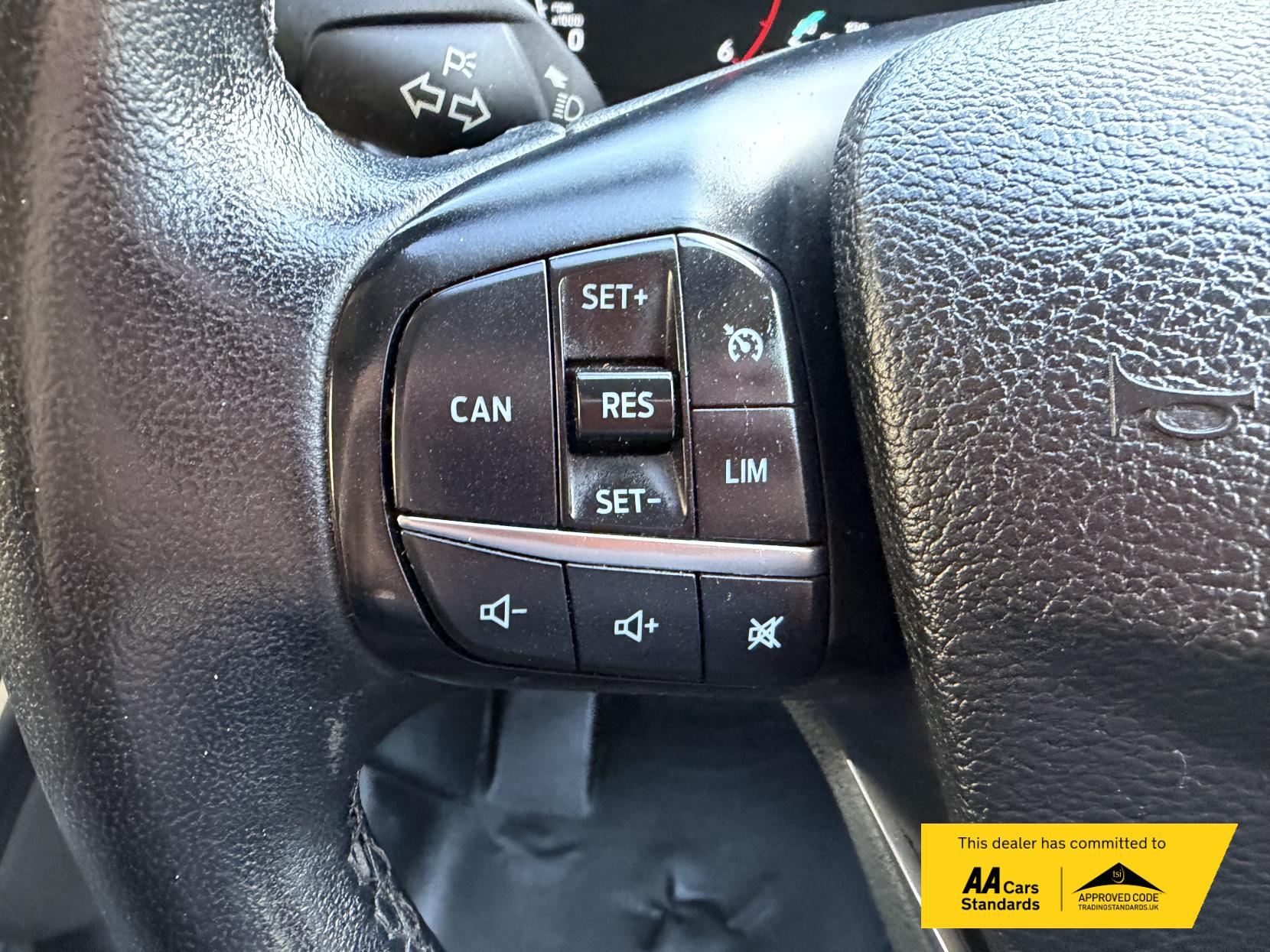 Ford Transit Custom 2.0 300 EcoBlue Limited Panel Van 5dr Diesel Auto L2 H1 Euro 6 (s/s) (130 ps)