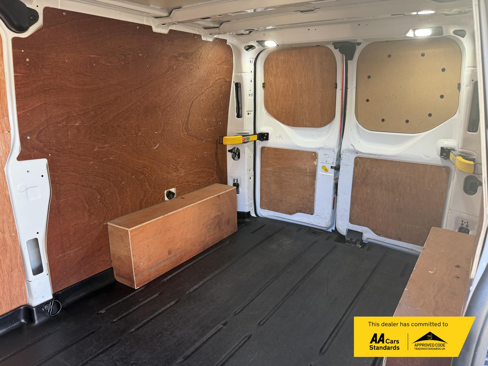 Ford Transit Custom 2.0 300 EcoBlue Limited Panel Van 5dr Diesel Auto L2 H1 Euro 6 (s/s) (130 ps)