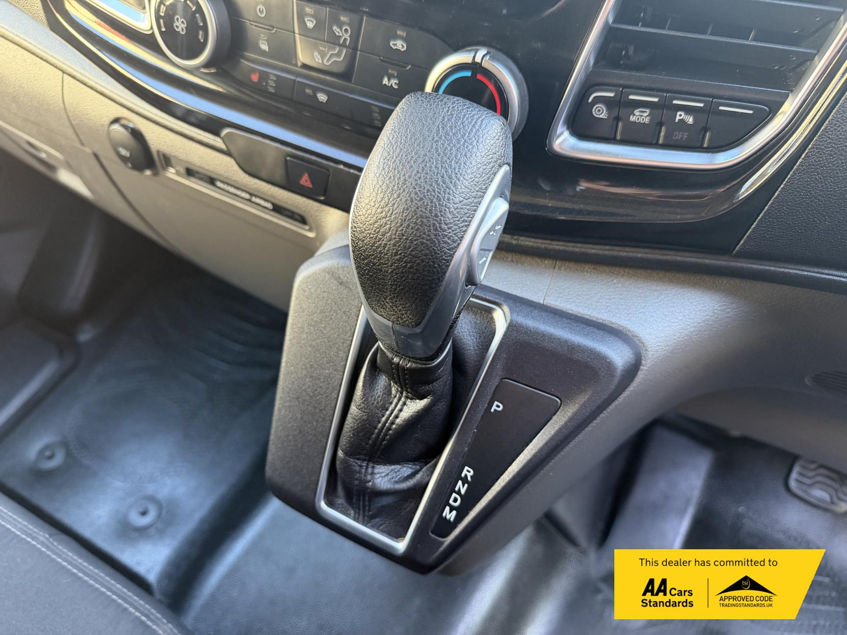 Ford Transit Custom 2.0 300 EcoBlue Limited Panel Van 5dr Diesel Auto L2 H1 Euro 6 (s/s) (130 ps)