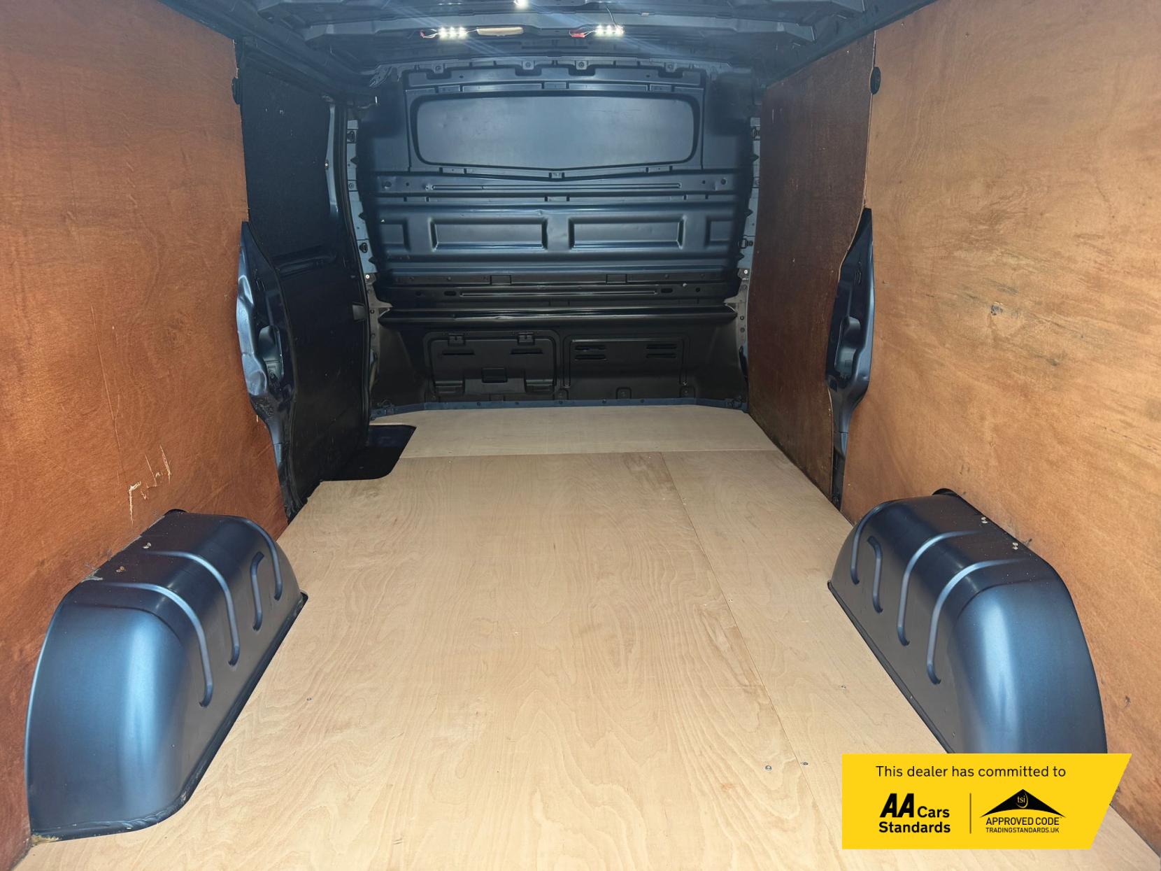 Renault Trafic 2.0 dCi ENERGY 30 Sport Panel Van 5dr Diesel Manual LWB Standard Roof Euro 6 (s/s) (145 ps)