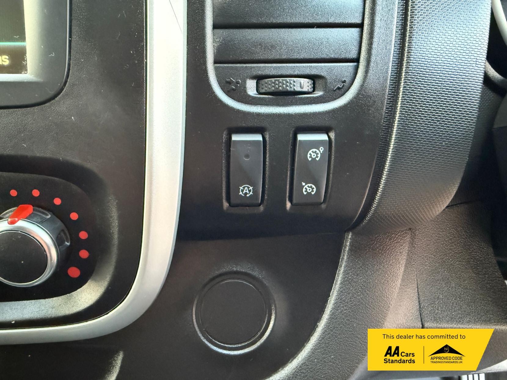Renault Trafic 2.0 dCi ENERGY 30 Sport Panel Van 5dr Diesel Manual LWB Standard Roof Euro 6 (s/s) (145 ps)