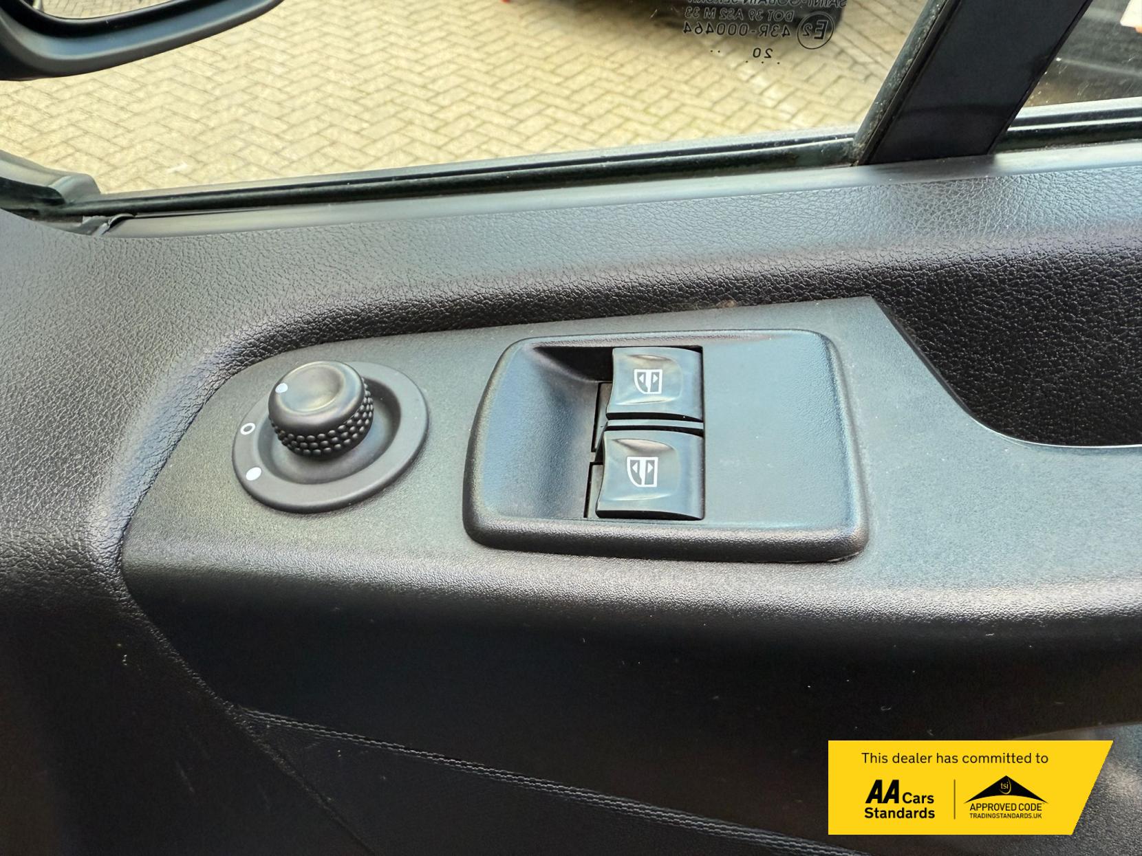 Renault Trafic 2.0 dCi ENERGY 30 Sport Panel Van 5dr Diesel Manual LWB Standard Roof Euro 6 (s/s) (145 ps)