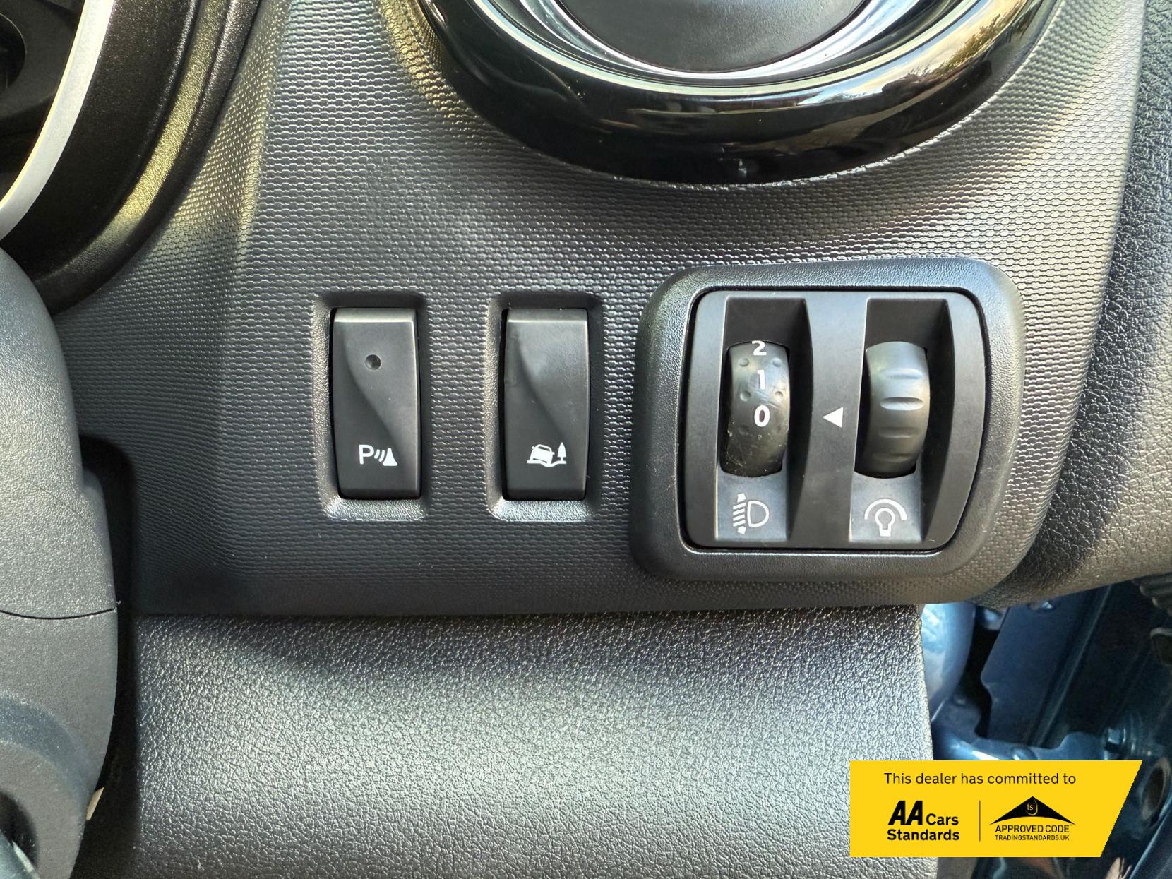 Renault Trafic 2.0 dCi ENERGY 30 Sport Panel Van 5dr Diesel Manual LWB Standard Roof Euro 6 (s/s) (145 ps)