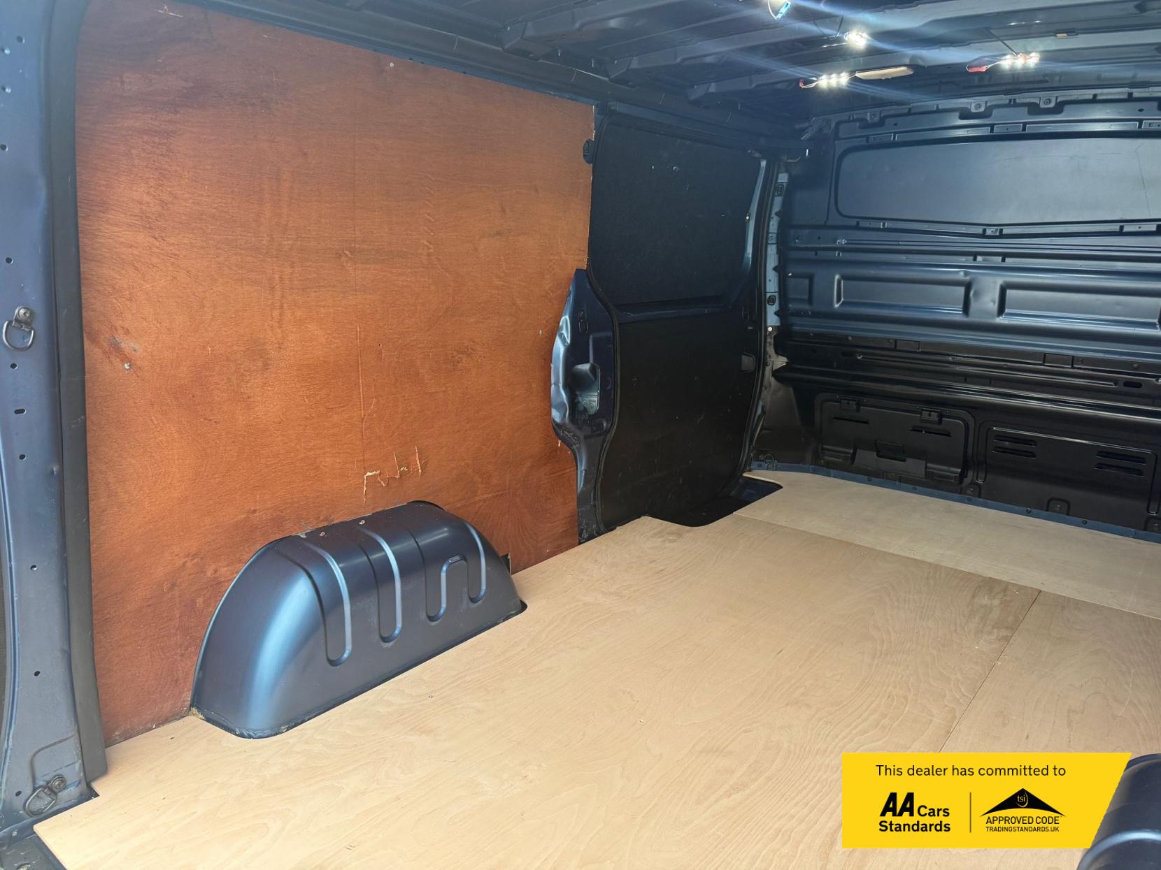 Renault Trafic 2.0 dCi ENERGY 30 Sport Panel Van 5dr Diesel Manual LWB Standard Roof Euro 6 (s/s) (145 ps)