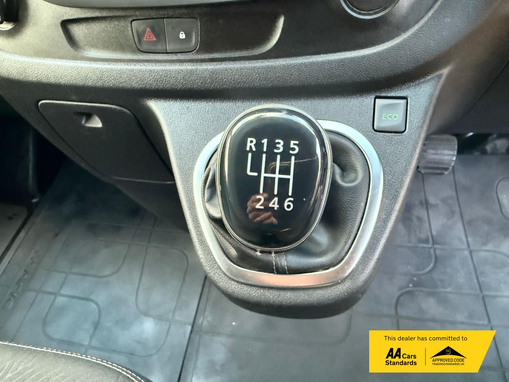 Renault Trafic 2.0 dCi ENERGY 30 Sport Panel Van 5dr Diesel Manual LWB Standard Roof Euro 6 (s/s) (145 ps)