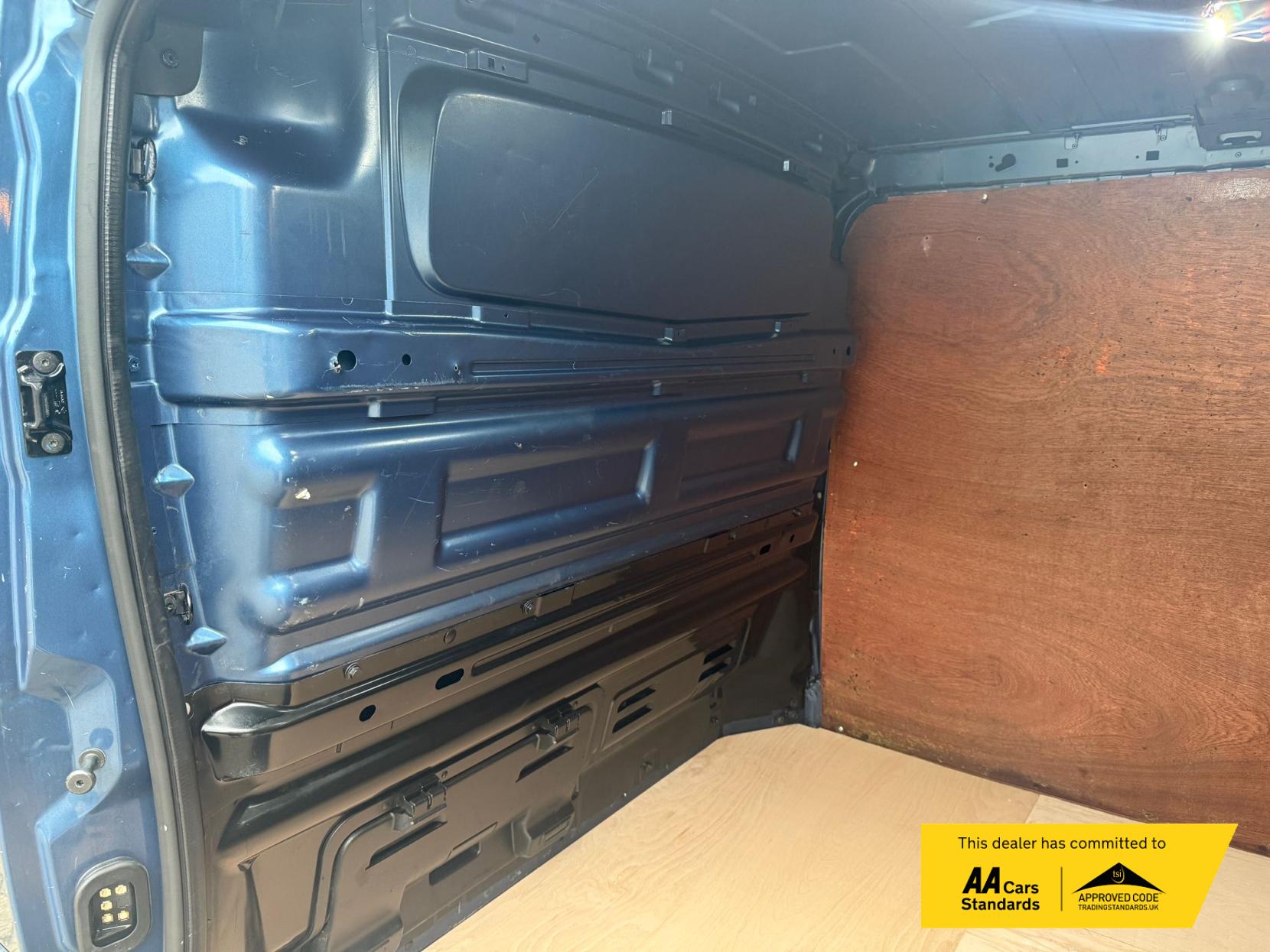 Renault Trafic 2.0 dCi ENERGY 30 Sport Panel Van 5dr Diesel Manual LWB Standard Roof Euro 6 (s/s) (145 ps)