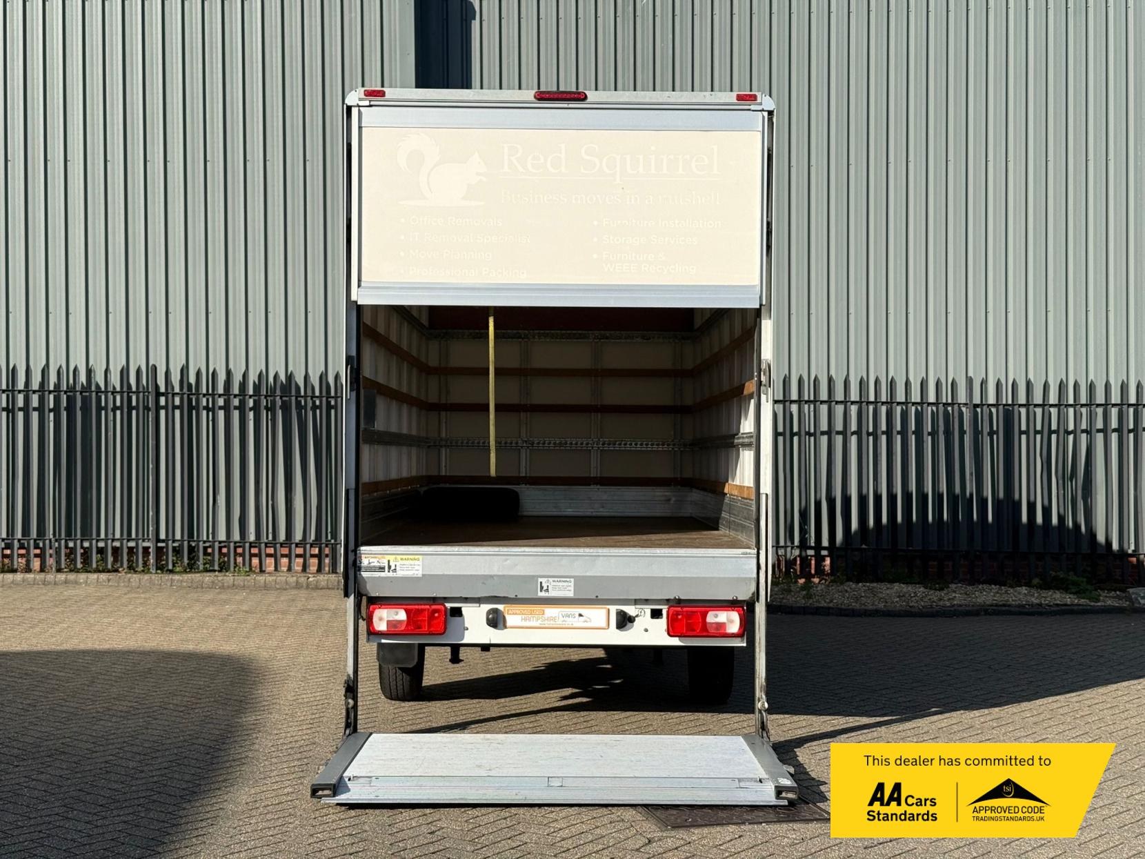 Volkswagen Crafter 2.0 TDI CR35 Startline Luton 2dr Diesel Manual LWB Euro 6 (s/s) (ETG, Tail Lift) (140 ps)