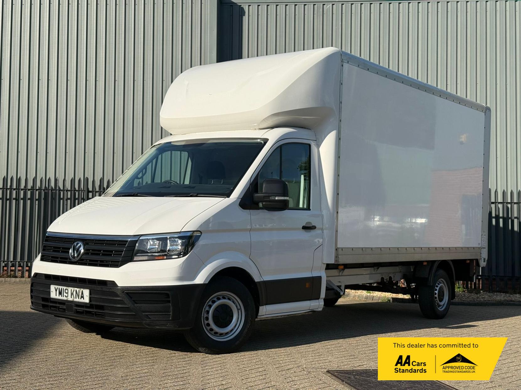 Volkswagen Crafter 2.0 TDI CR35 Startline Luton 2dr Diesel Manual LWB Euro 6 (s/s) (ETG, Tail Lift) (140 ps)