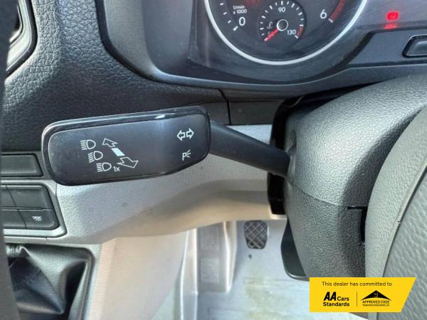 Volkswagen Crafter 2.0 TDI CR35 Startline Luton 2dr Diesel Manual LWB Euro 6 (s/s) (ETG, Tail Lift) (140 ps)