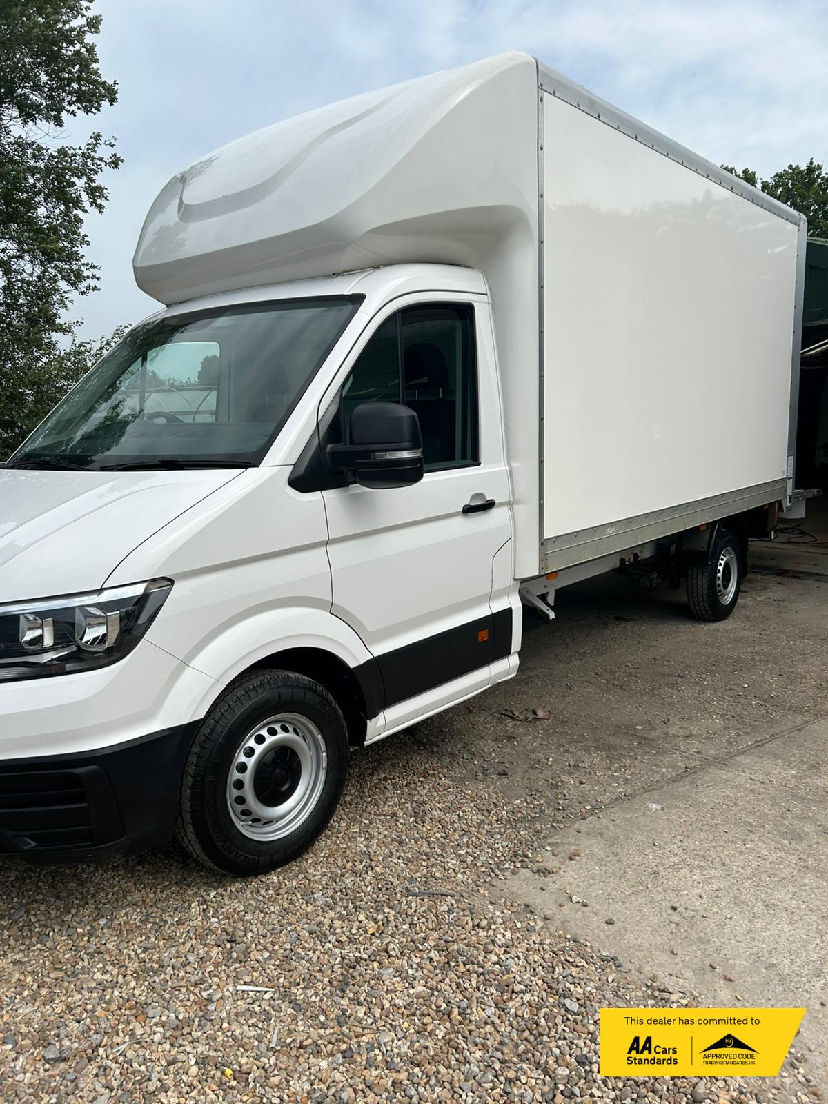 Volkswagen Crafter 2.0 TDI CR35 Startline Luton 2dr Diesel Manual LWB Euro 6 (s/s) (ETG, Tail Lift) (140 ps)