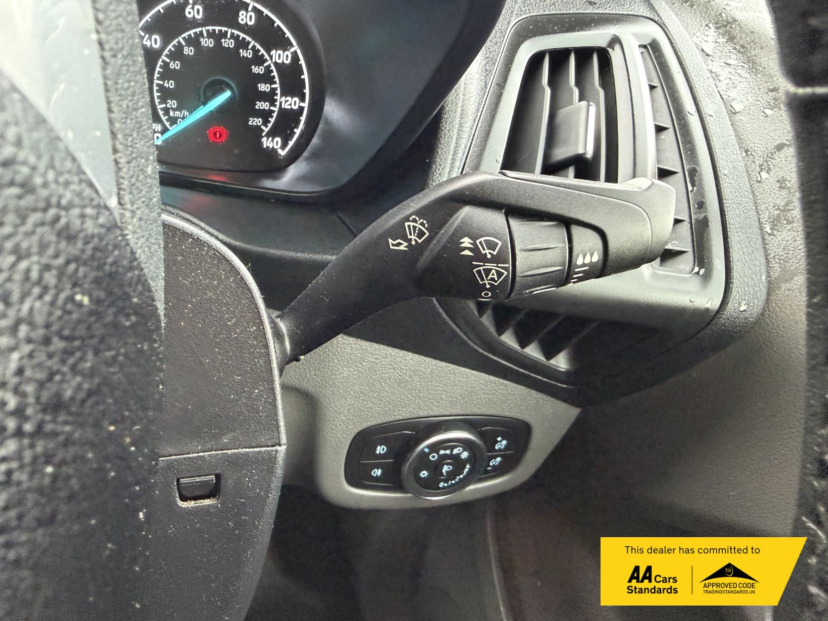 2022 Ford Transit Connect 1.5 250 EcoBlue Limited Panel Van 5dr Diesel Manual L2 Euro 6 (s/s) (120 ps) - Thumbnail 42