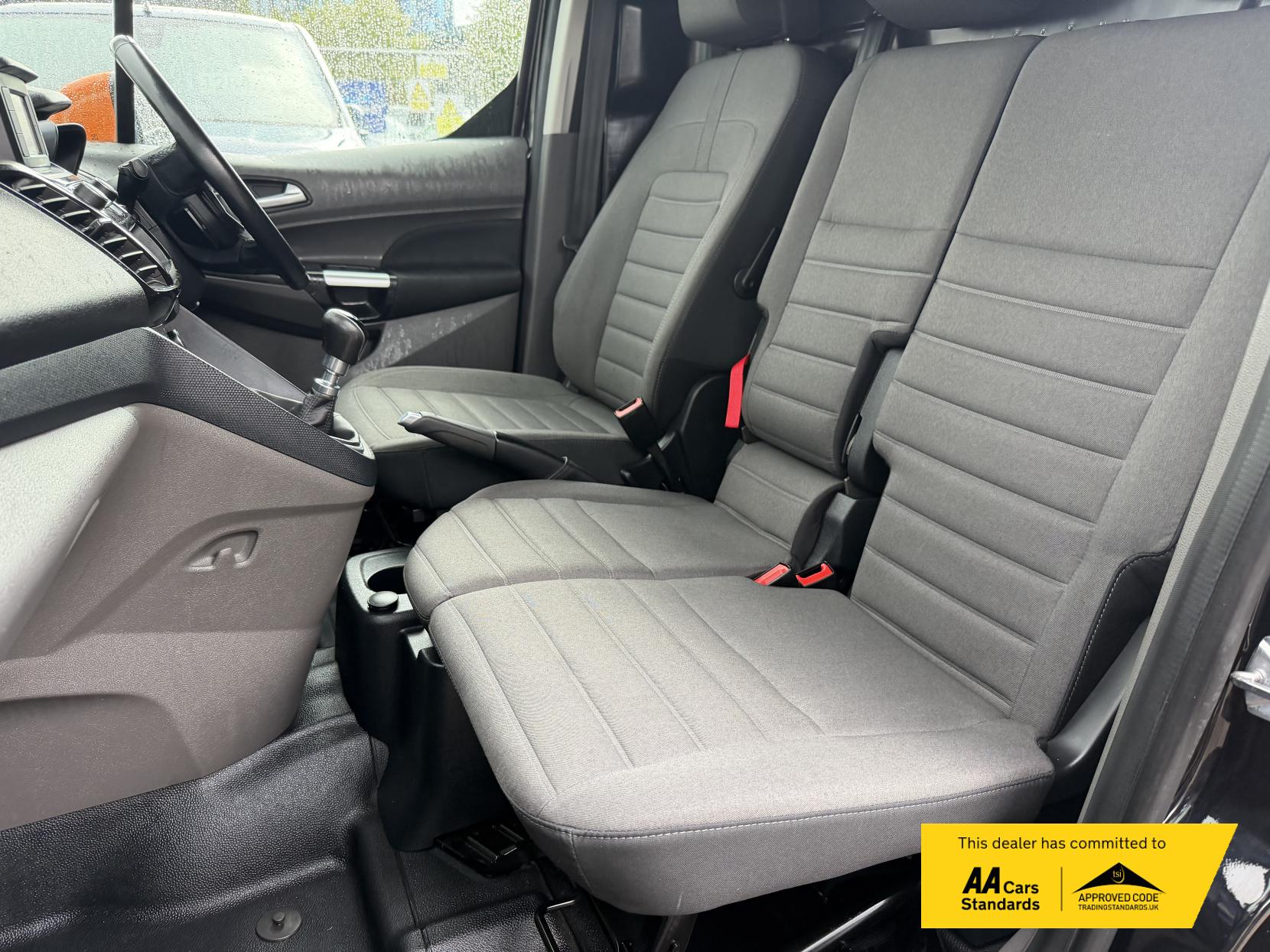 2022 Ford Transit Connect 1.5 250 EcoBlue Limited Panel Van 5dr Diesel Manual L2 Euro 6 (s/s) (120 ps) - Thumbnail 9
