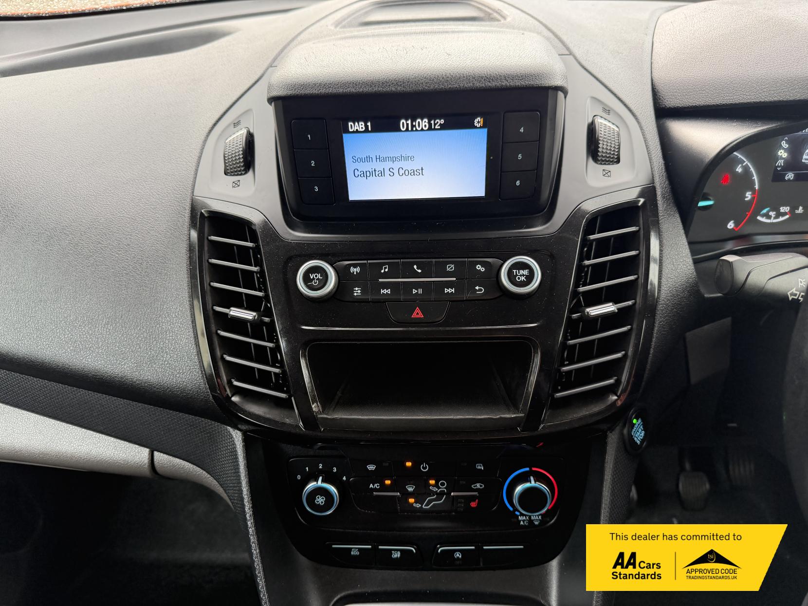 2022 Ford Transit Connect 1.5 250 EcoBlue Limited Panel Van 5dr Diesel Manual L2 Euro 6 (s/s) (120 ps) - Thumbnail 29