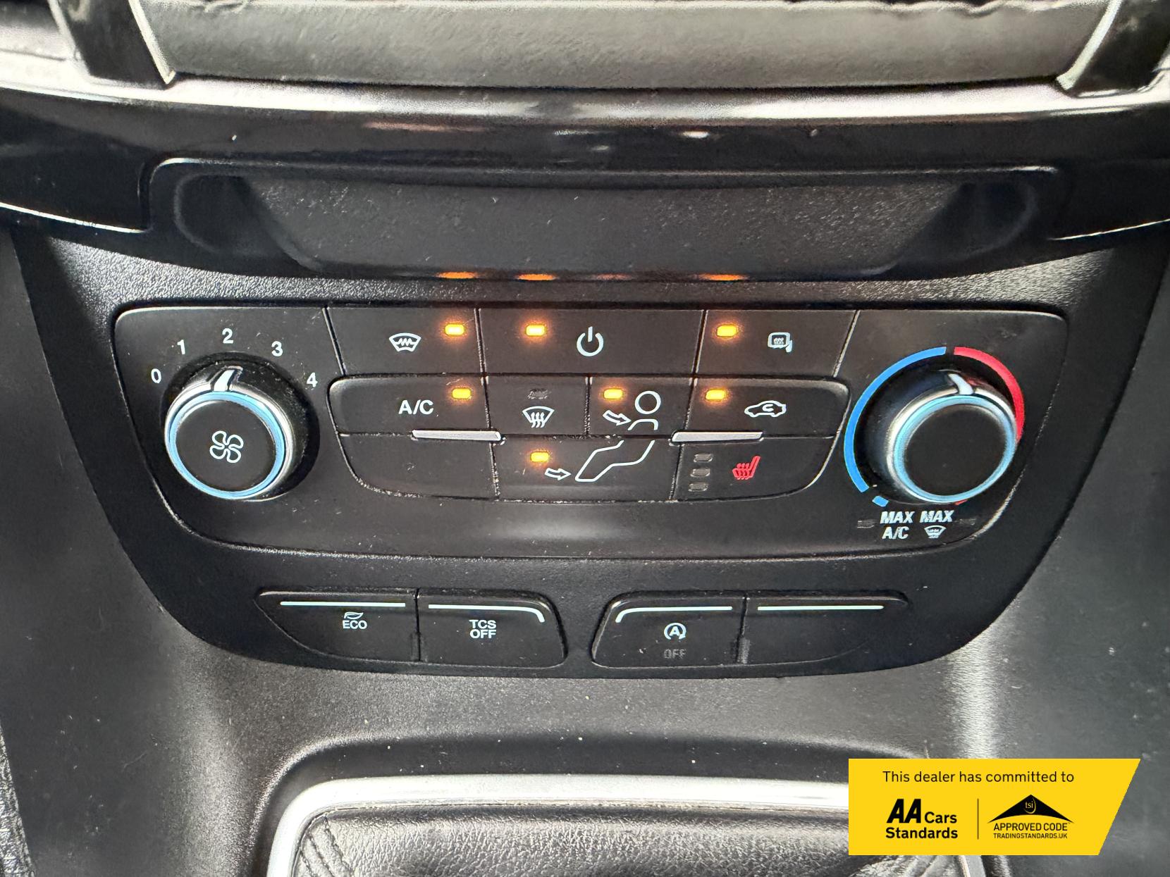 2022 Ford Transit Connect 1.5 250 EcoBlue Limited Panel Van 5dr Diesel Manual L2 Euro 6 (s/s) (120 ps) - Thumbnail 30