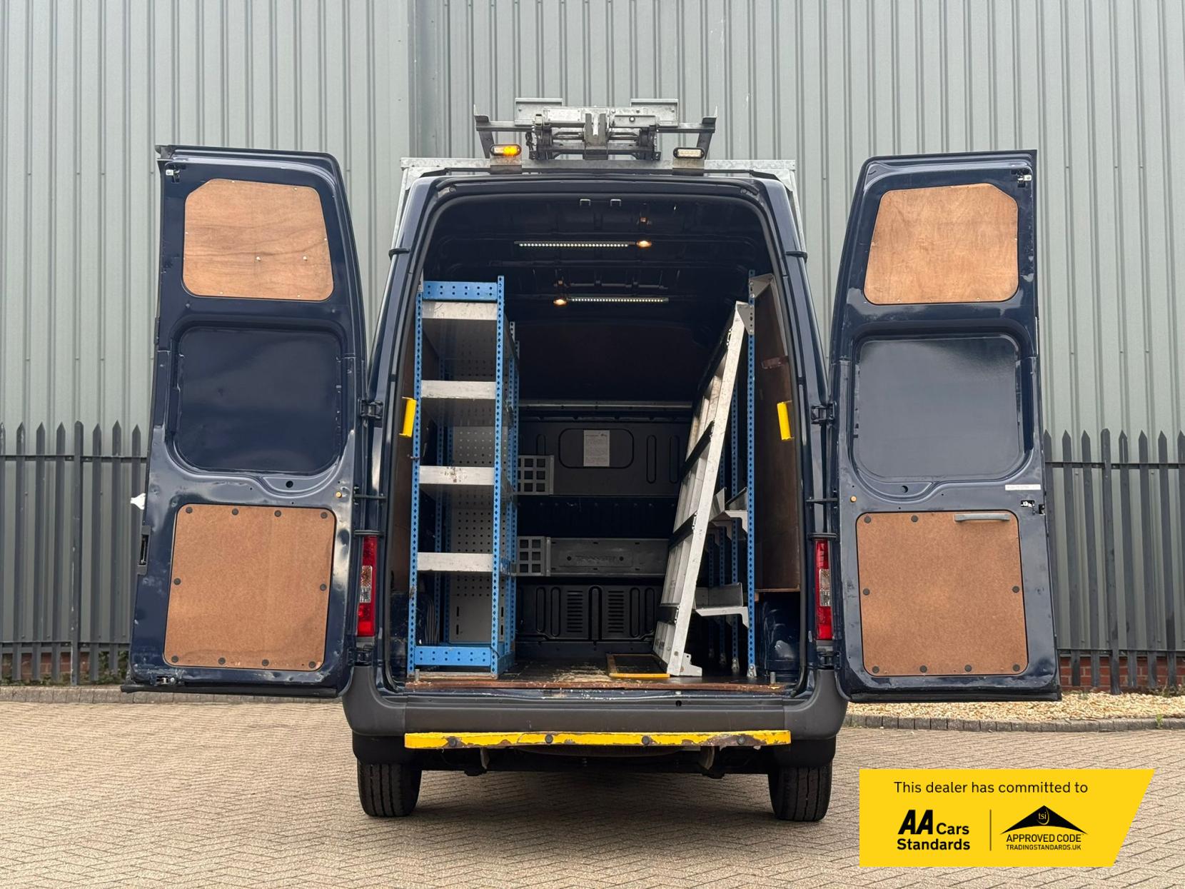 Ford Transit 2.2 TDCi 350 Panel Van 3dr Diesel Manual FWD L2 H3 (209 g/km, 123 bhp)