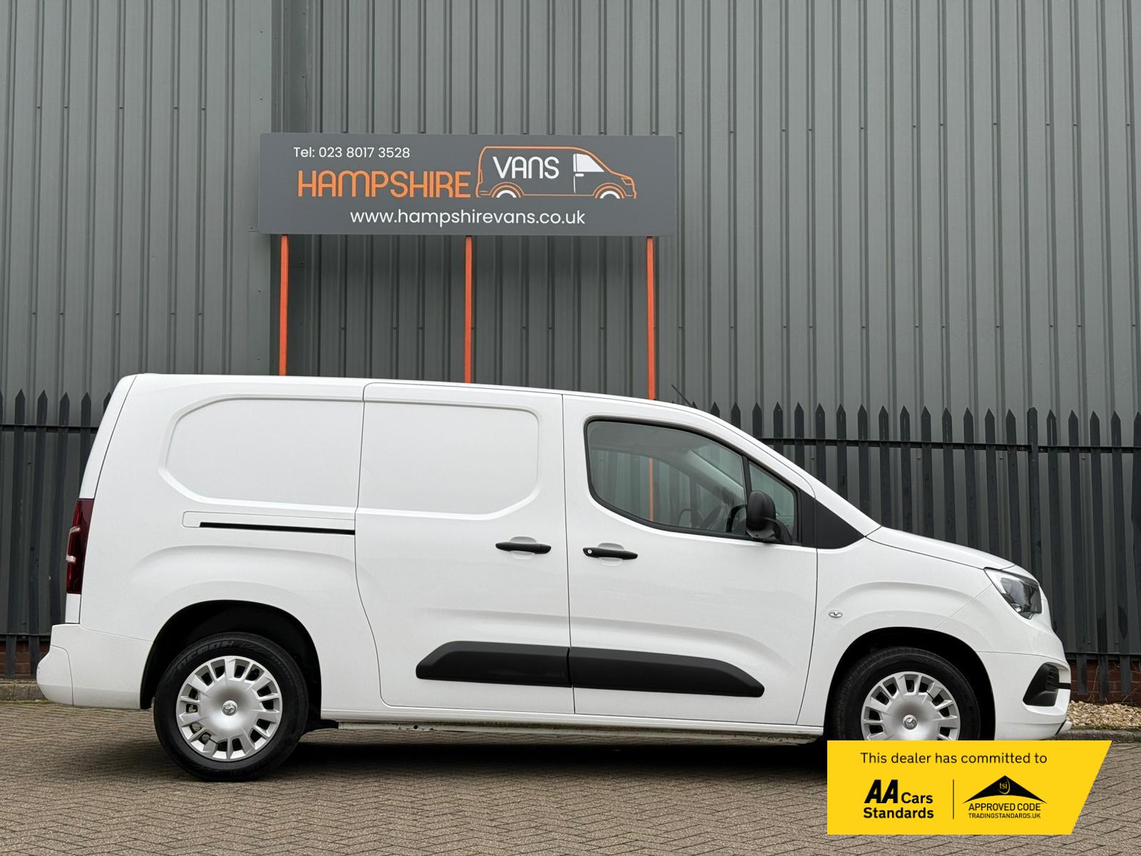 Vauxhall Combo 1.5 Turbo D 2300 Sportive Panel Van 4dr Diesel Manual L2 H1 Euro 6 (s/s) (100 ps)