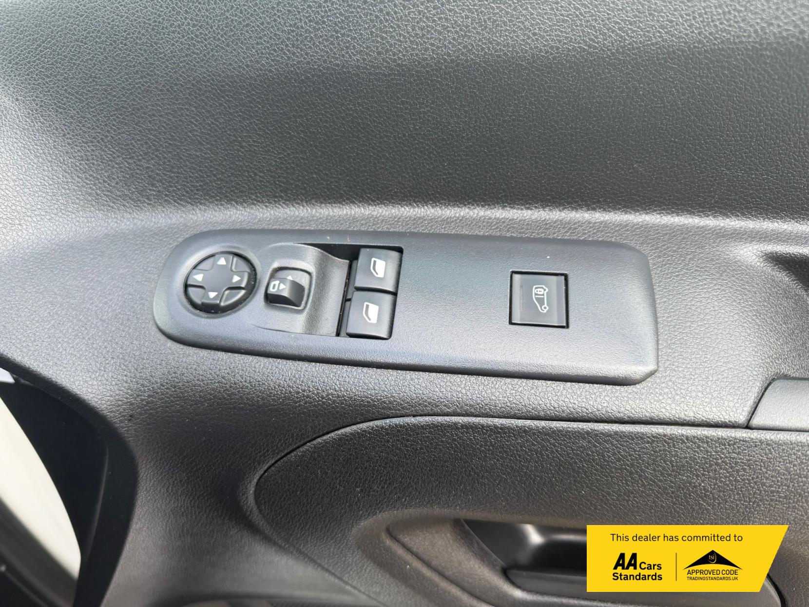 Vauxhall Combo 1.5 Turbo D 2300 Sportive Panel Van 4dr Diesel Manual L1 H1 Euro 6 (100 ps)