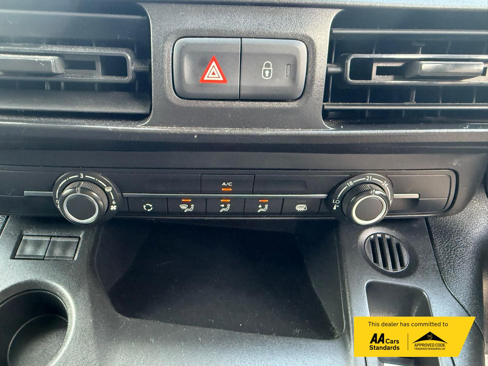 Vauxhall Combo 1.5 Turbo D 2300 Sportive Panel Van 4dr Diesel Manual L1 H1 Euro 6 (100 ps)