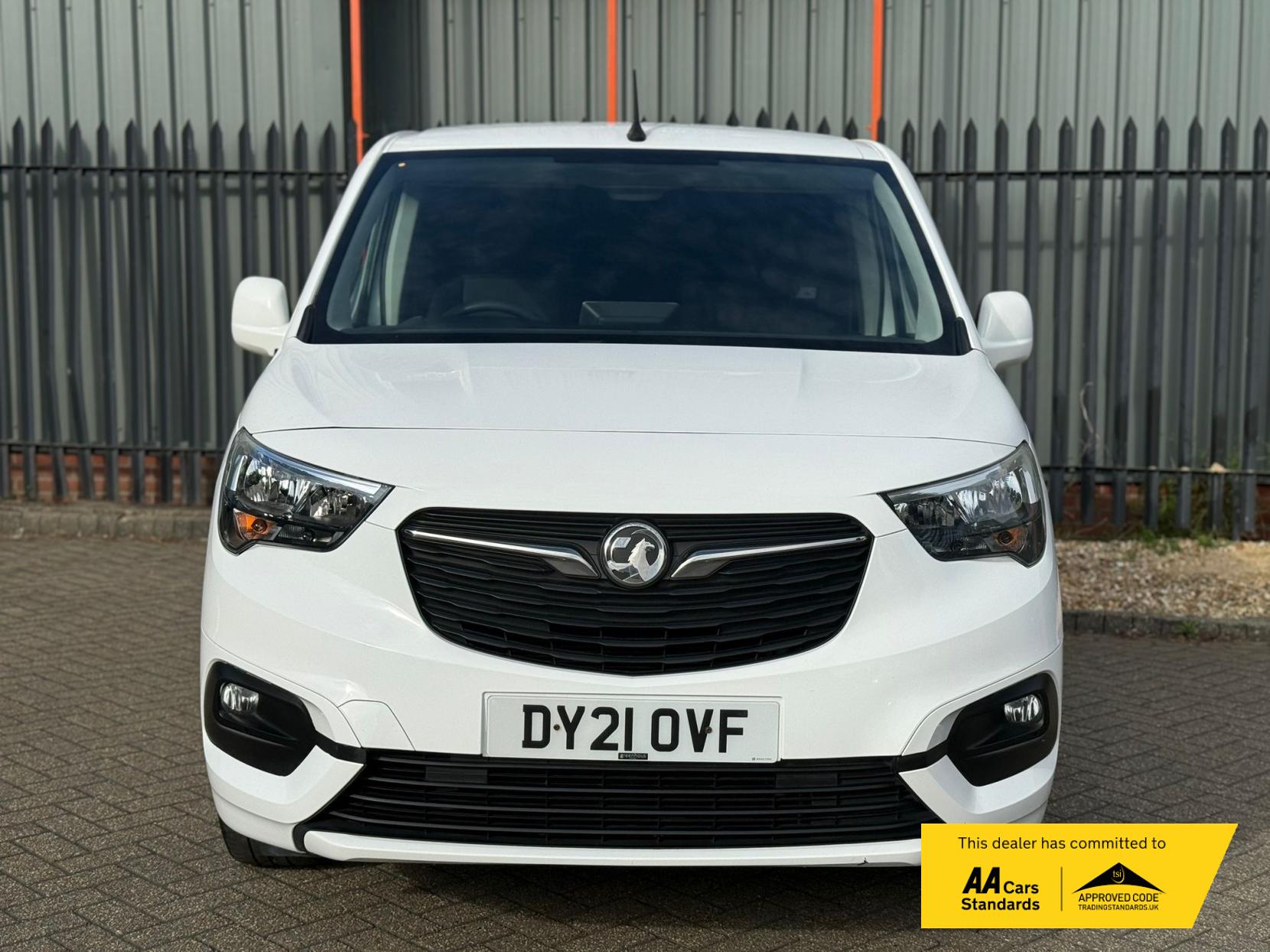 Vauxhall Combo 1.5 Turbo D 2300 Sportive Panel Van 4dr Diesel Manual L1 H1 Euro 6 (100 ps)
