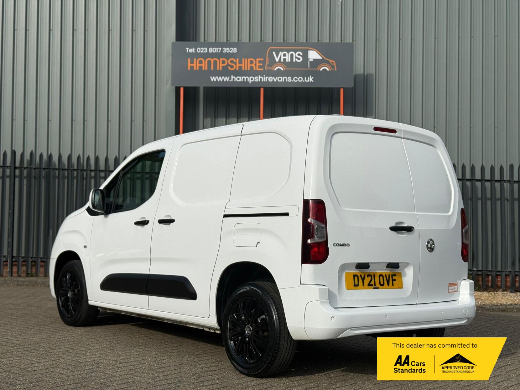 Vauxhall Combo 1.5 Turbo D 2300 Sportive Panel Van 4dr Diesel Manual L1 H1 Euro 6 (100 ps)