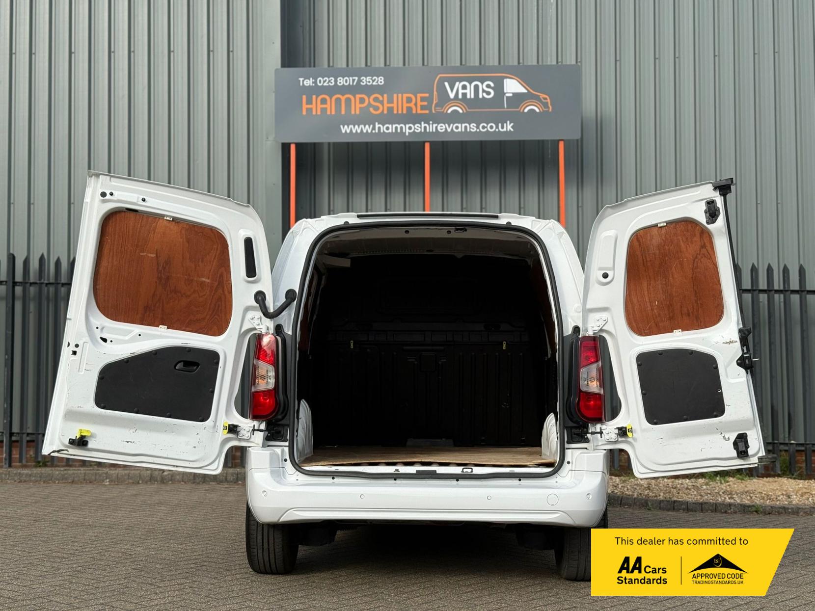 Vauxhall Combo 1.5 Turbo D 2300 Sportive Panel Van 4dr Diesel Manual L1 H1 Euro 6 (100 ps)