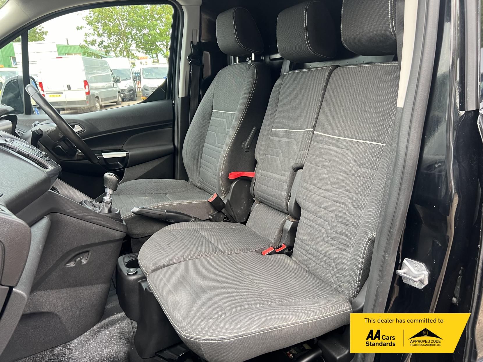 Ford Transit Connect 1.5 TDCi 200 Limited Panel Van 5dr Diesel Manual L1 H1 (119 g/km, 118 bhp)